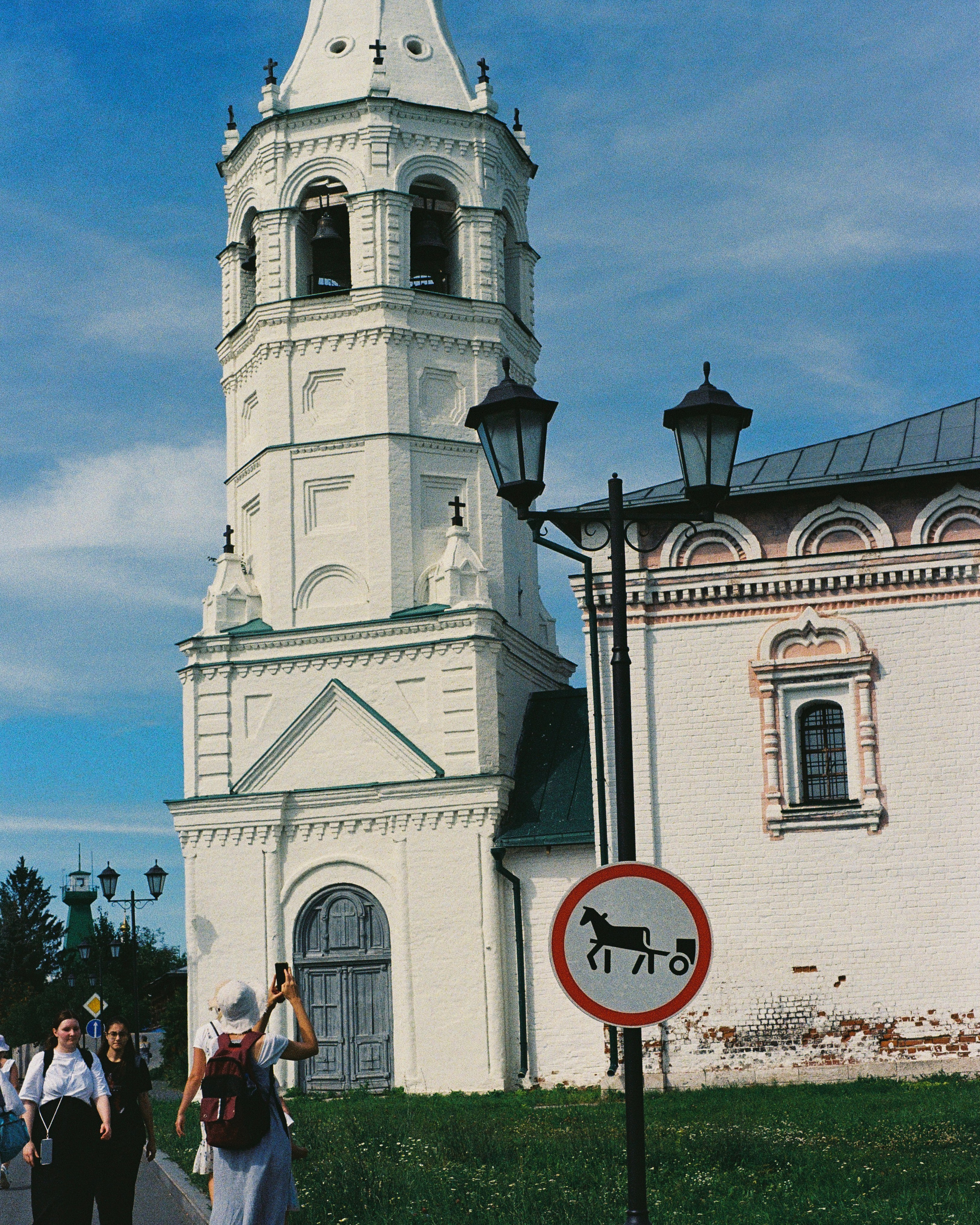 SUZDAL. ANNA — PHOTOGRAPHER