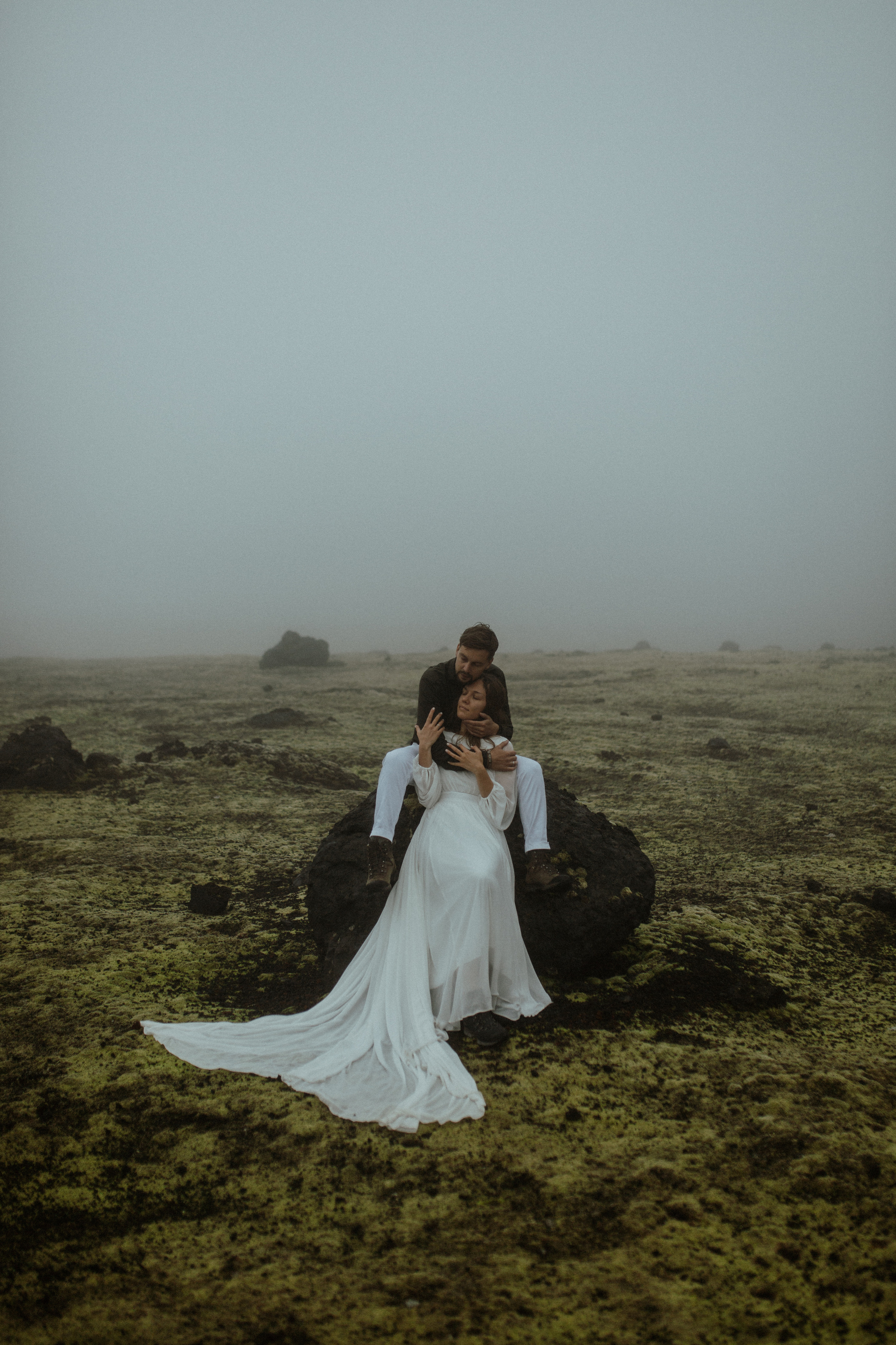 Толбачик. Свадебное фото и видео на Камчатке. Туристические маршруты