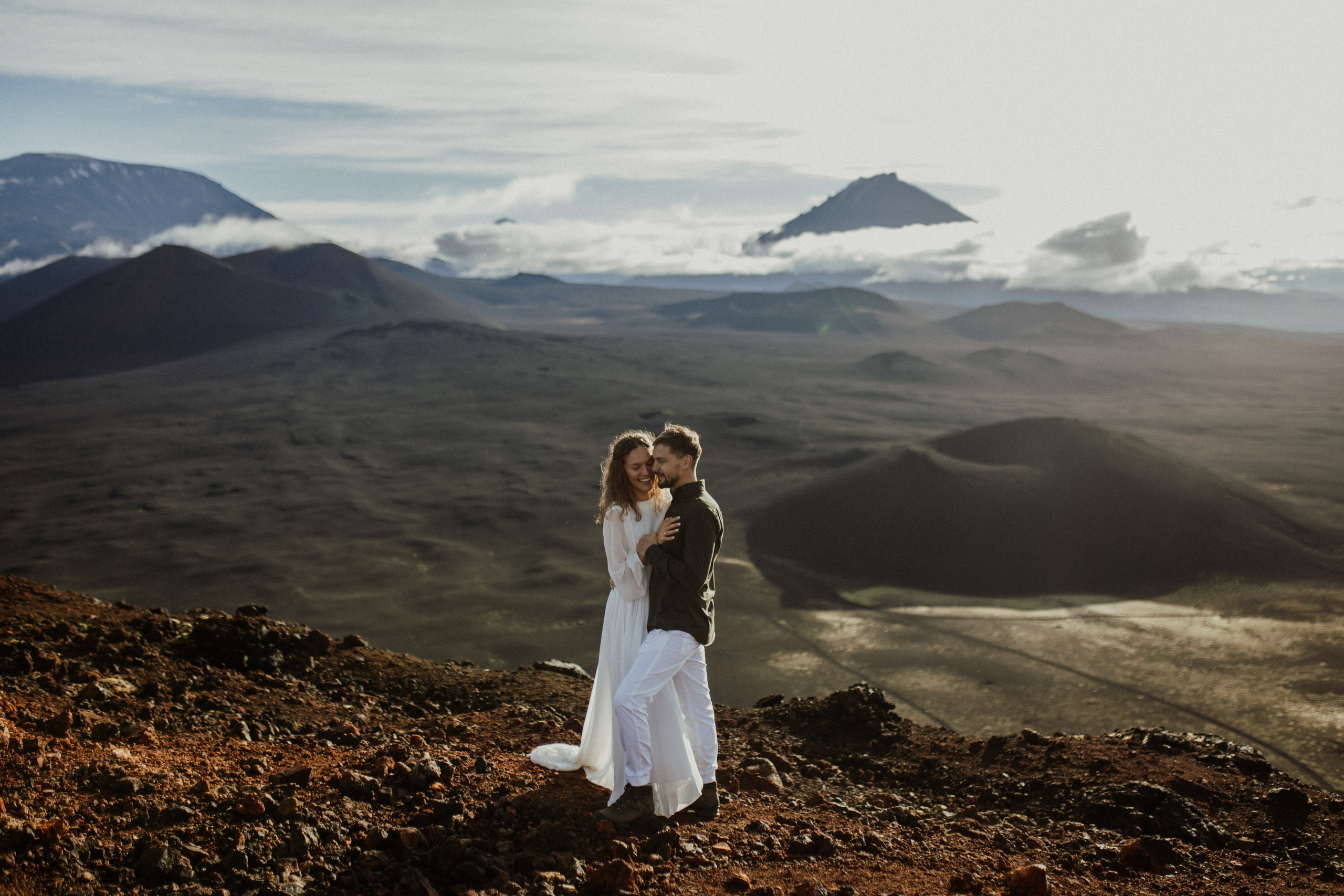 Толбачик. Свадебное фото и видео на Камчатке. Туристические маршруты