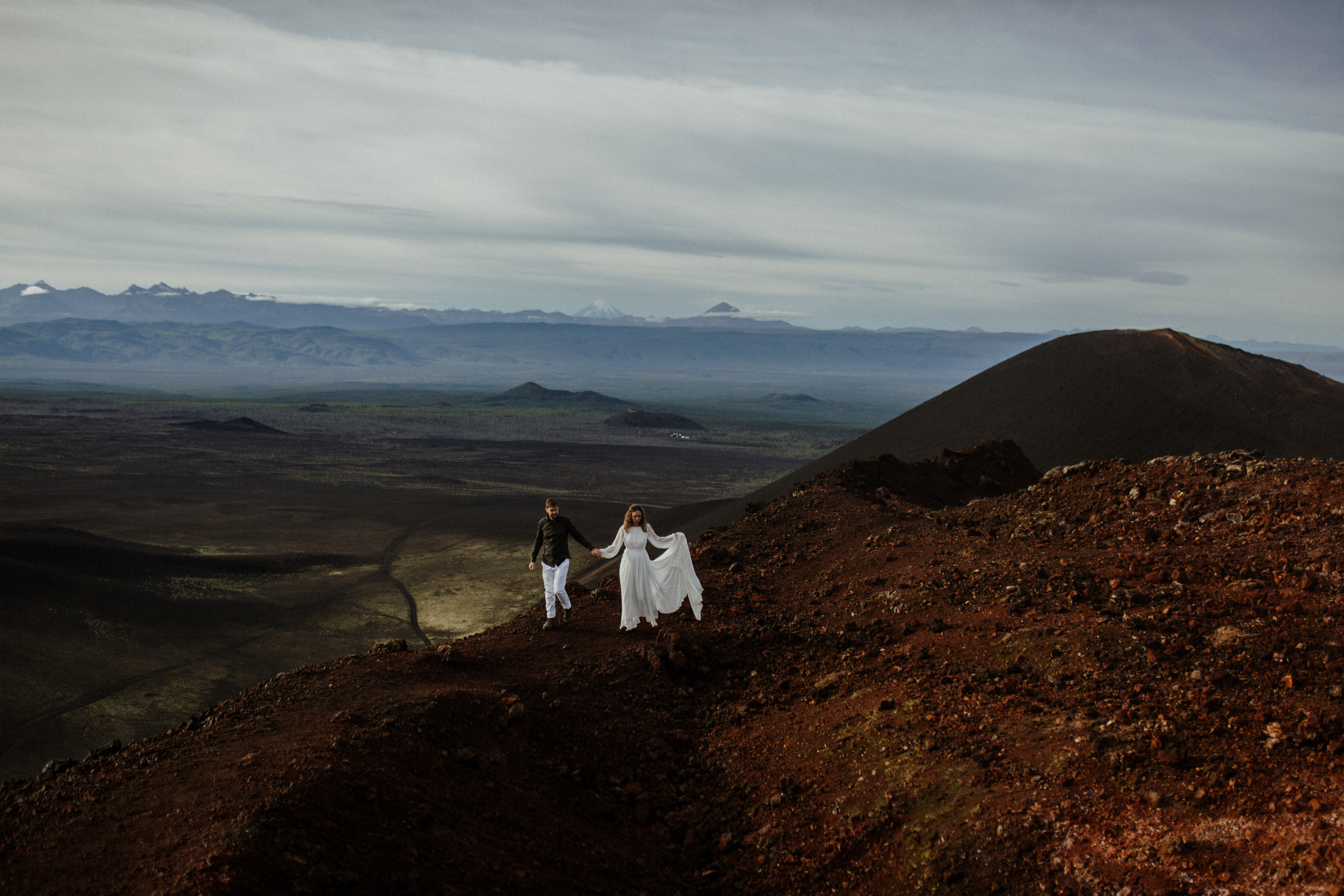Толбачик. Свадебное фото и видео на Камчатке. Туристические маршруты