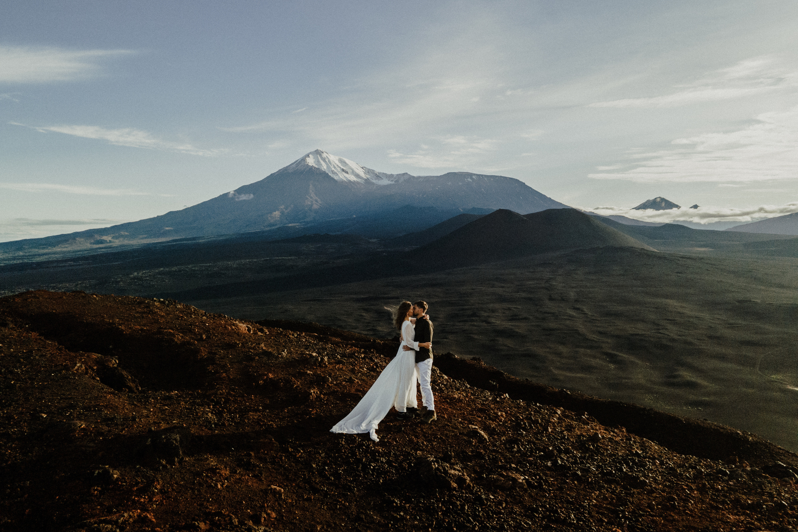 Толбачик. Свадебное фото и видео на Камчатке. Туристические маршруты