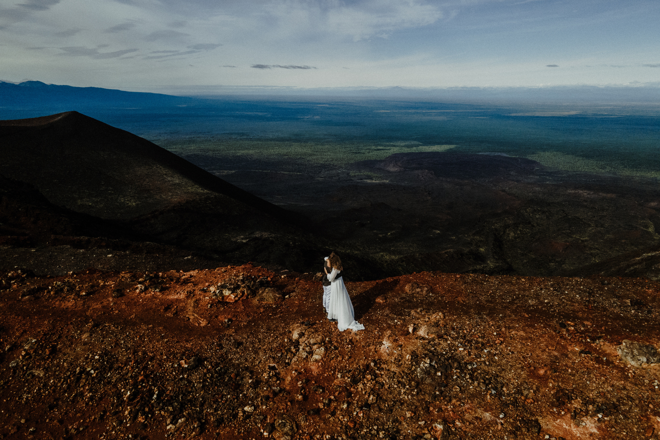 Толбачик. Свадебное фото и видео на Камчатке. Туристические маршруты