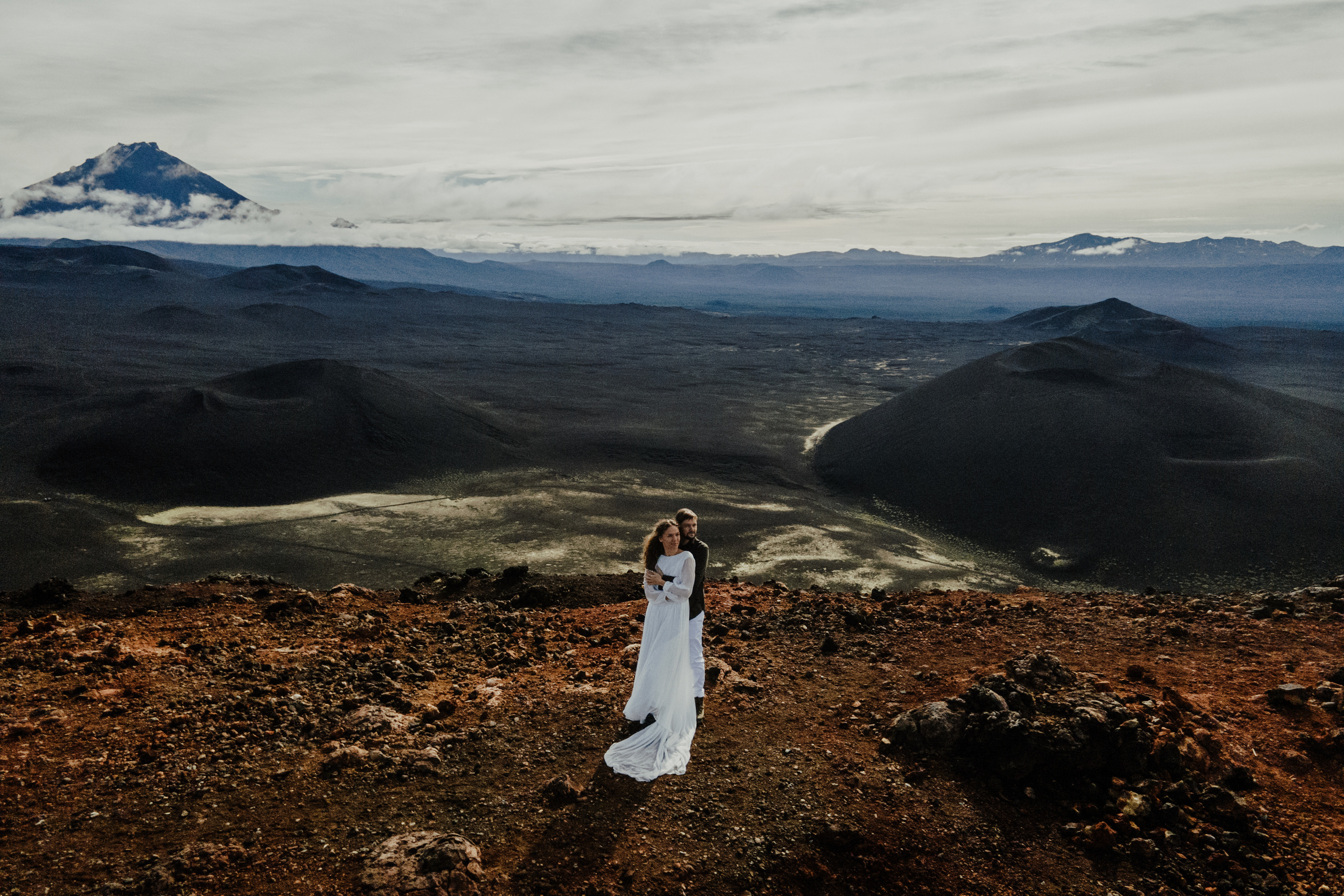 Толбачик. Свадебное фото и видео на Камчатке. Туристические маршруты