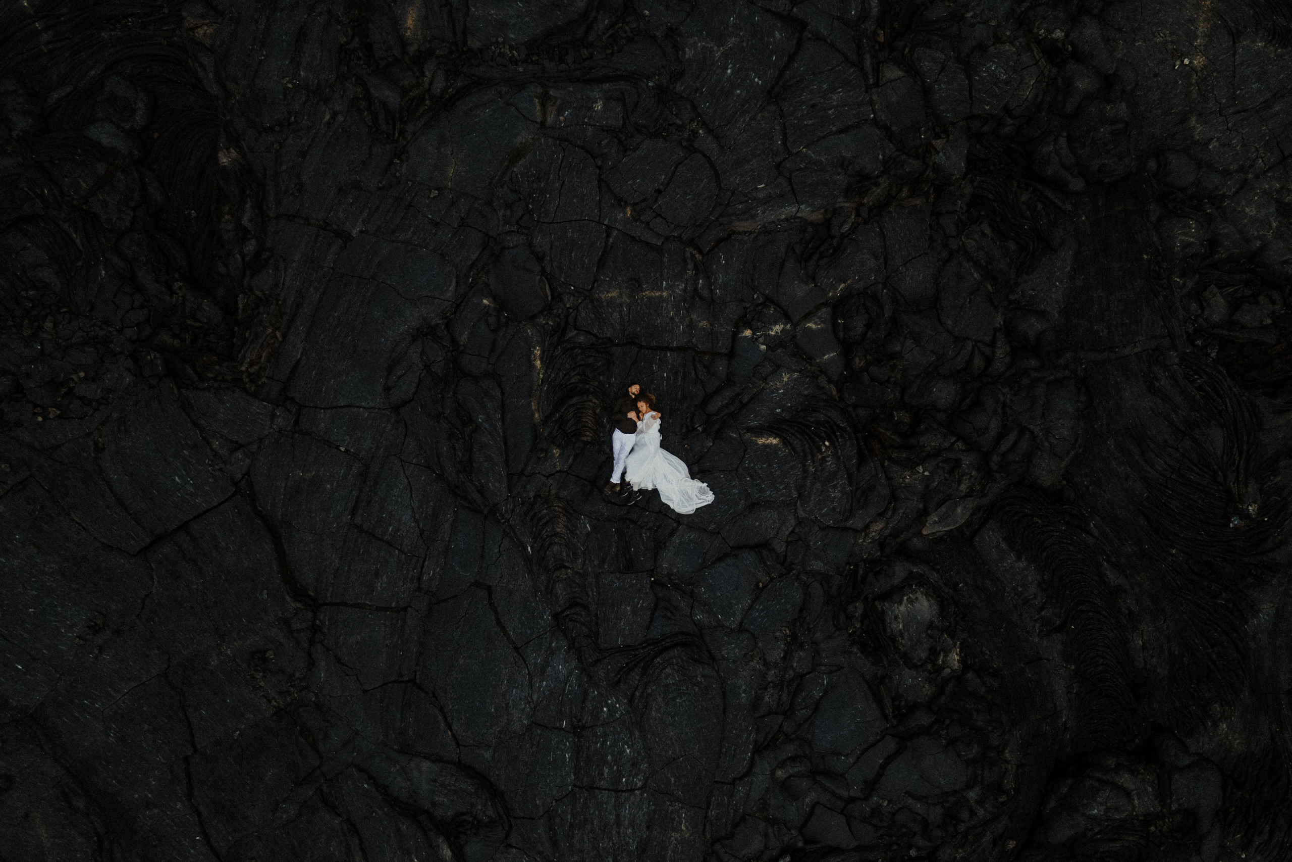 Толбачик. Свадебное фото и видео на Камчатке. Туристические маршруты