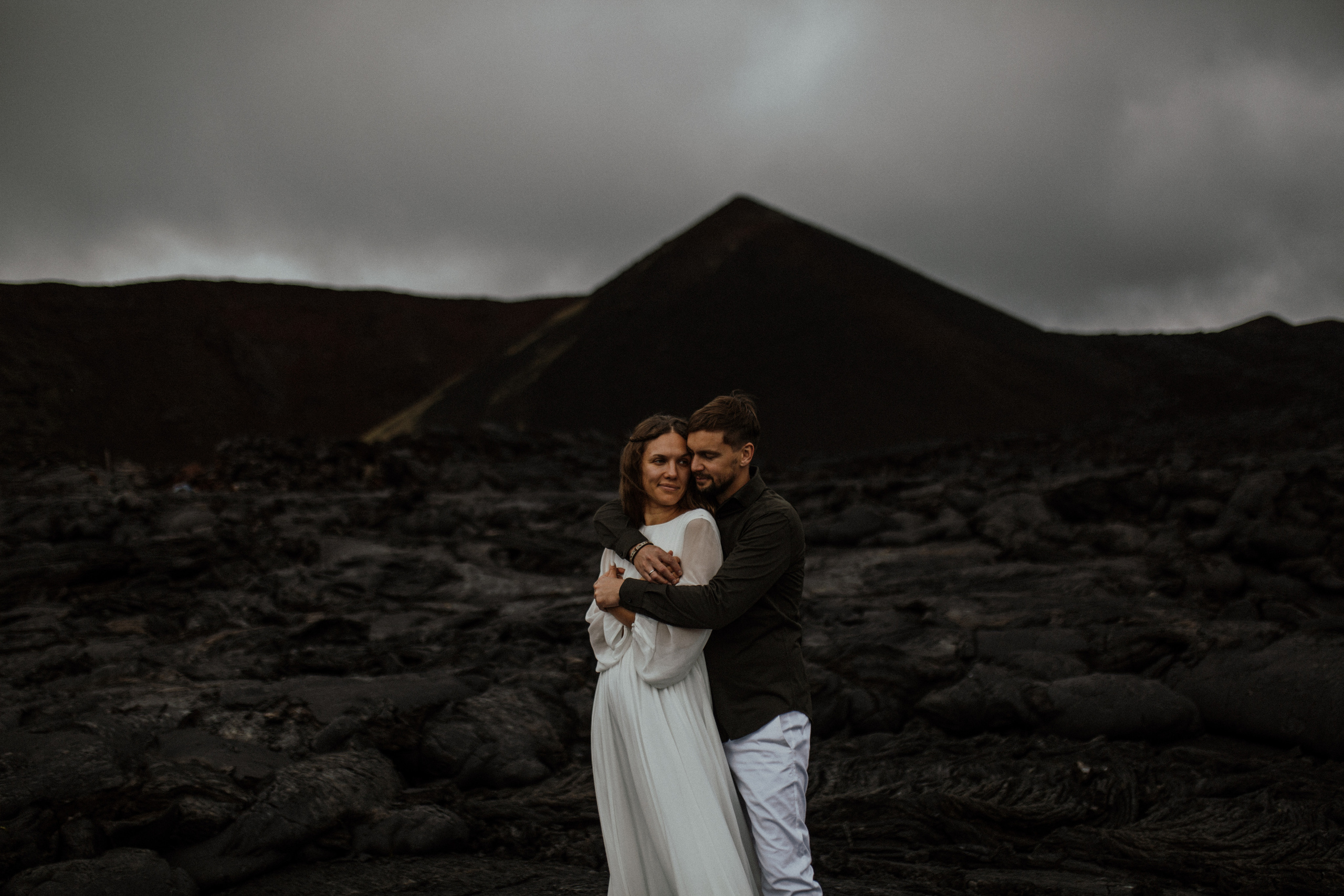 Толбачик. Свадебное фото и видео на Камчатке. Туристические маршруты