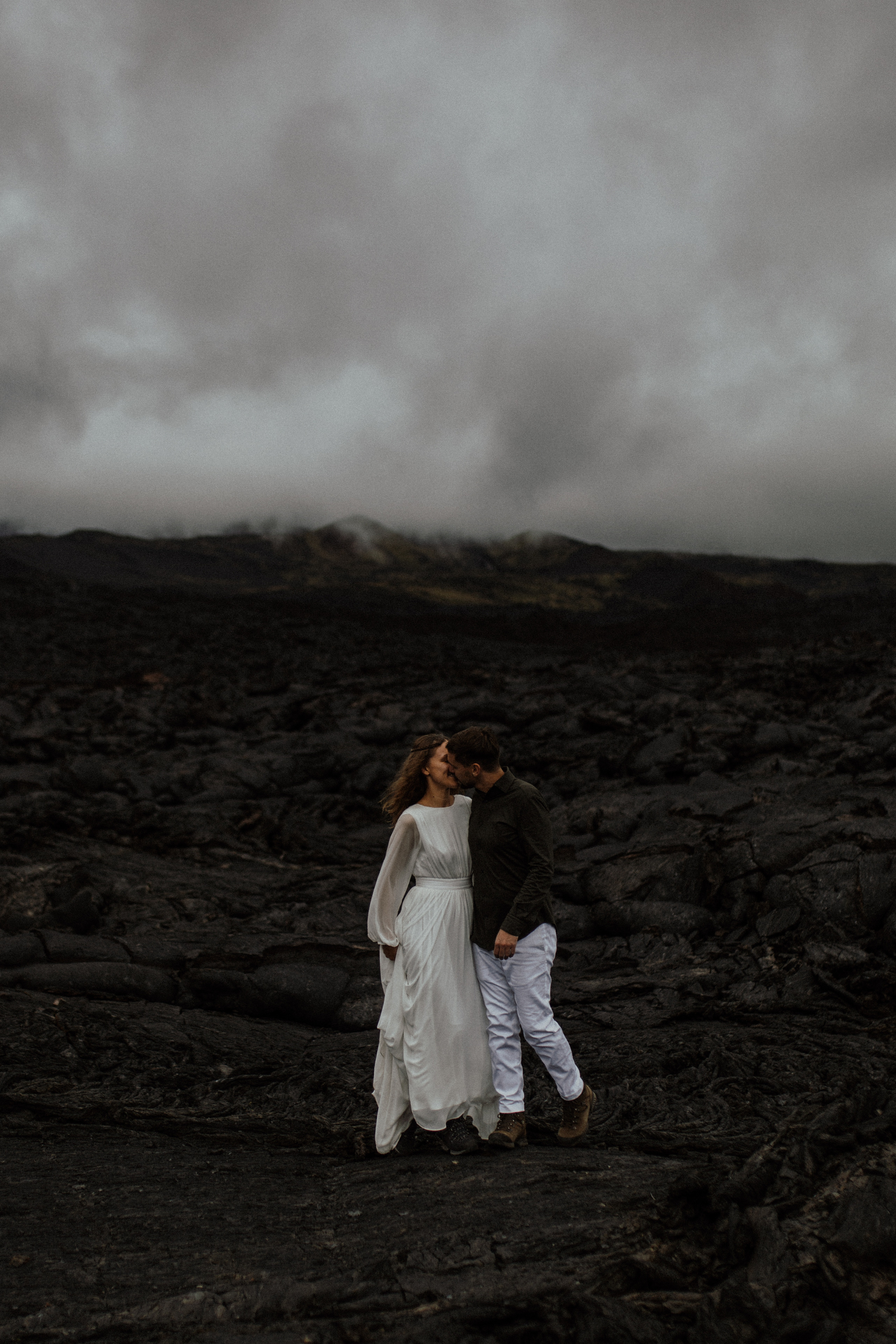 Толбачик. Свадебное фото и видео на Камчатке. Туристические маршруты
