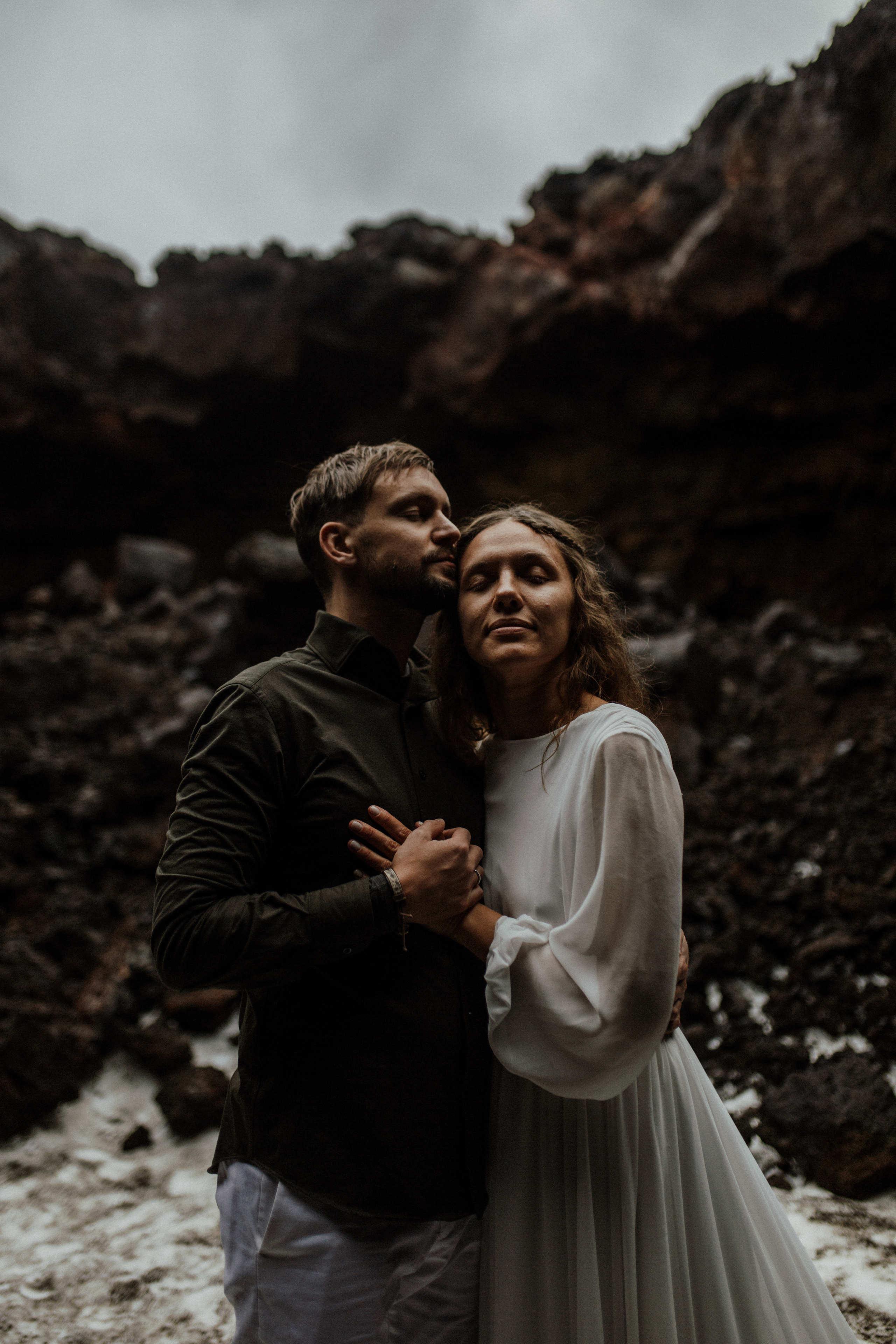 Толбачик. Свадебное фото и видео на Камчатке. Туристические маршруты