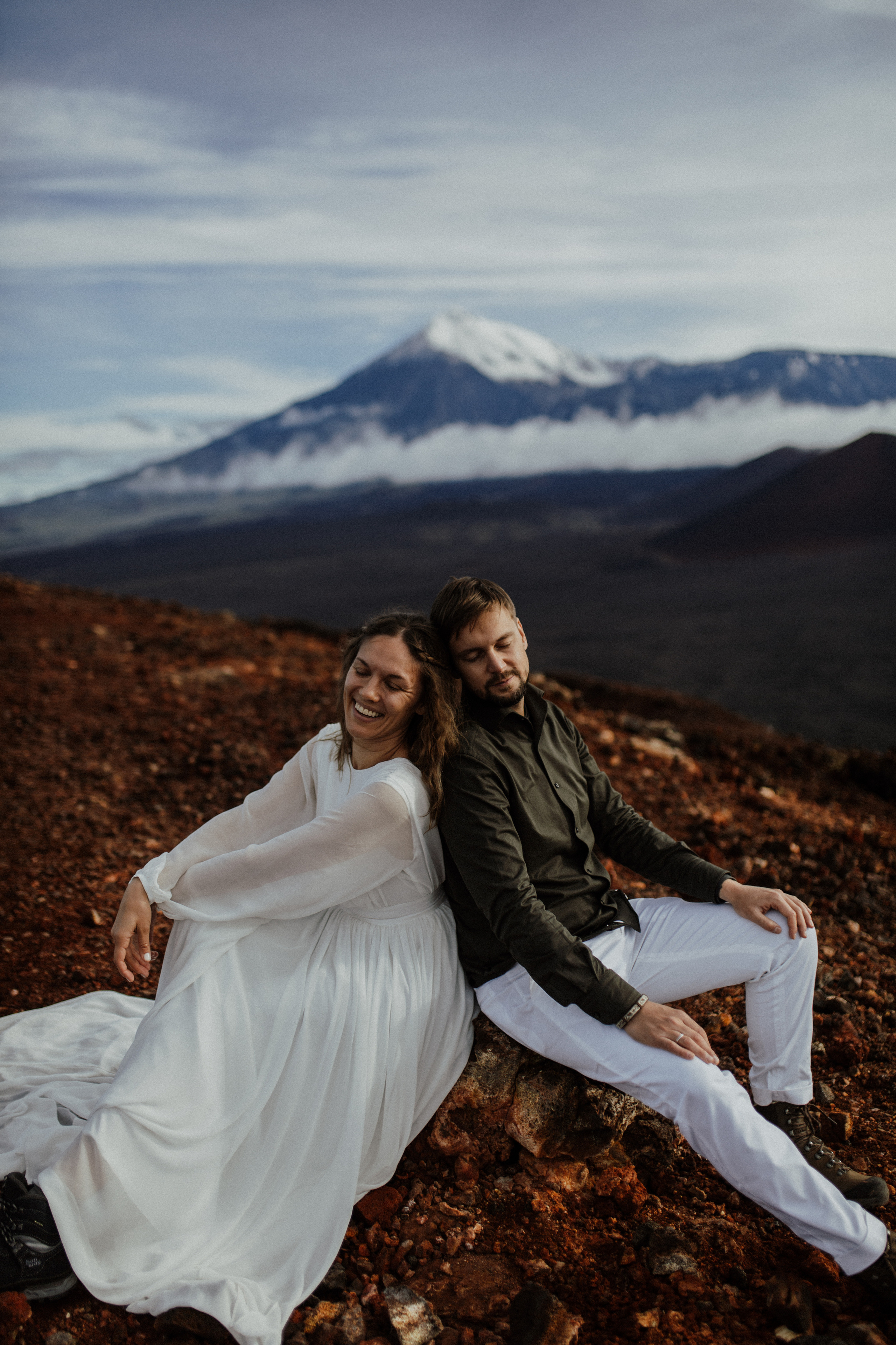 Толбачик. Свадебное фото и видео на Камчатке. Туристические маршруты