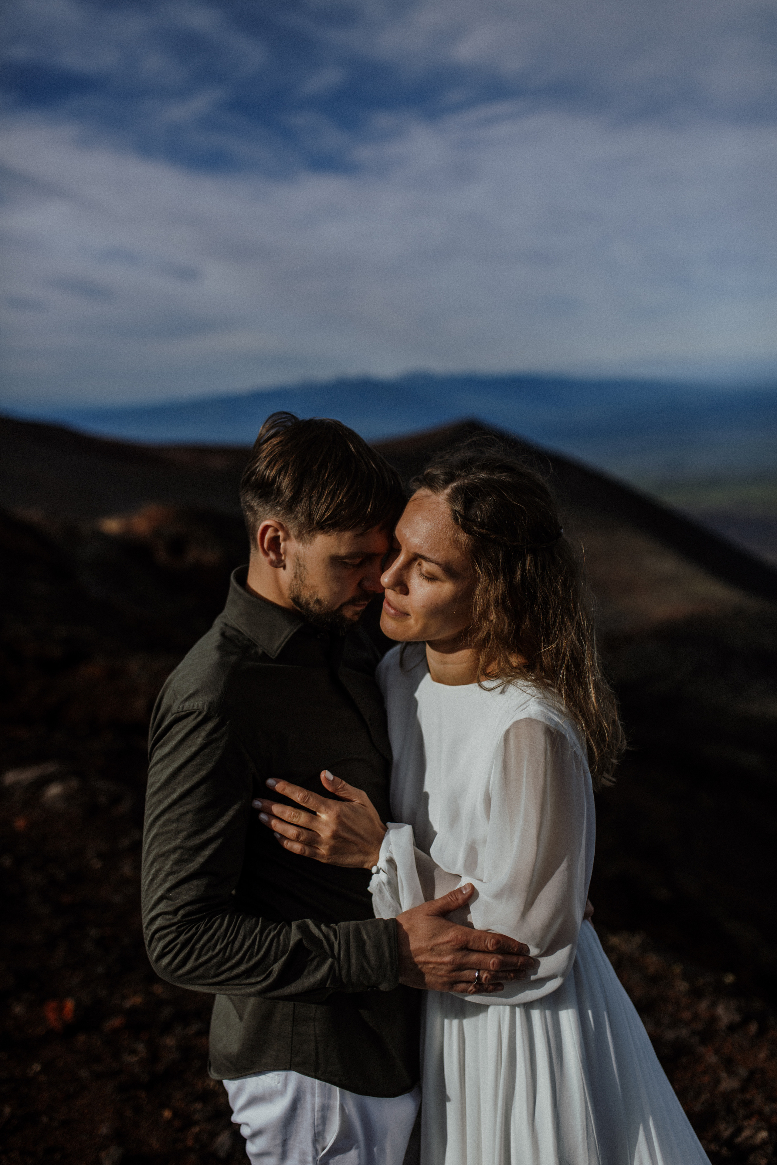 Толбачик. Свадебное фото и видео на Камчатке. Туристические маршруты