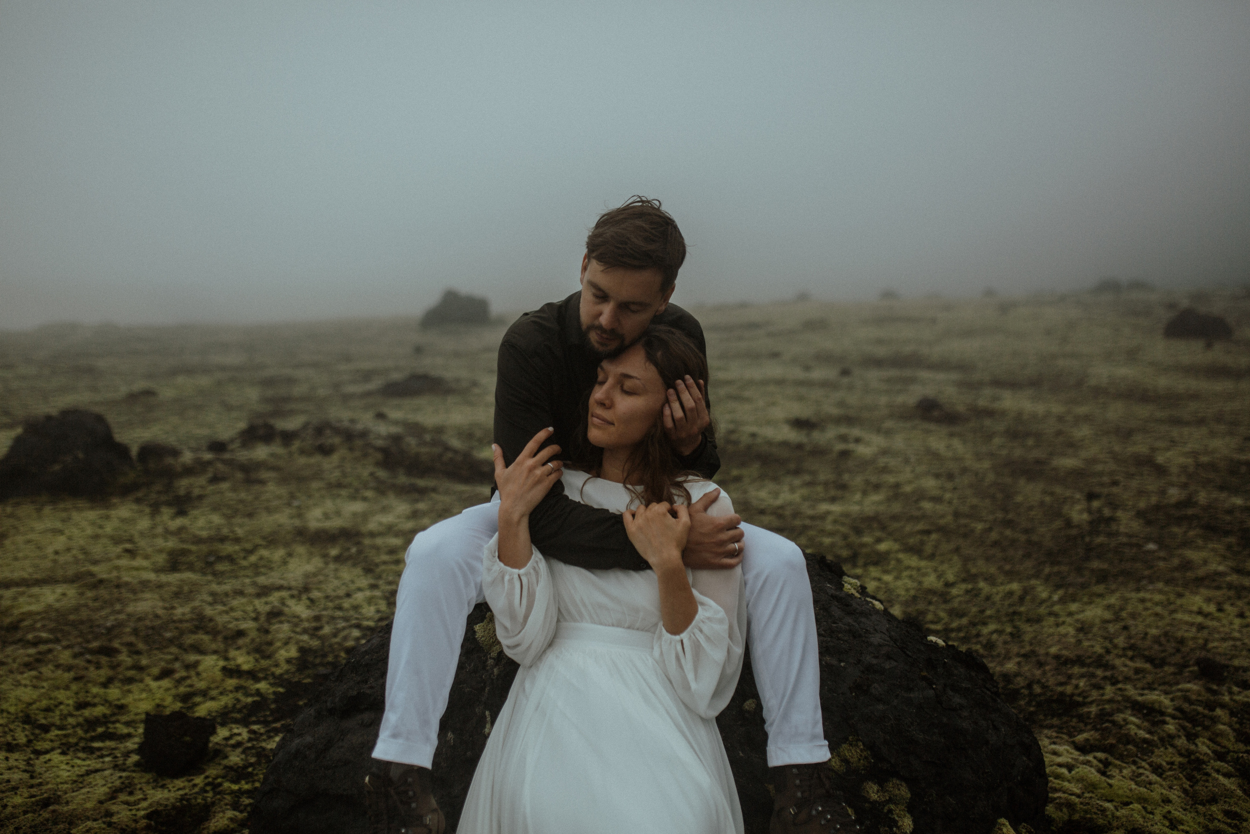 Толбачик. Свадебное фото и видео на Камчатке. Туристические маршруты