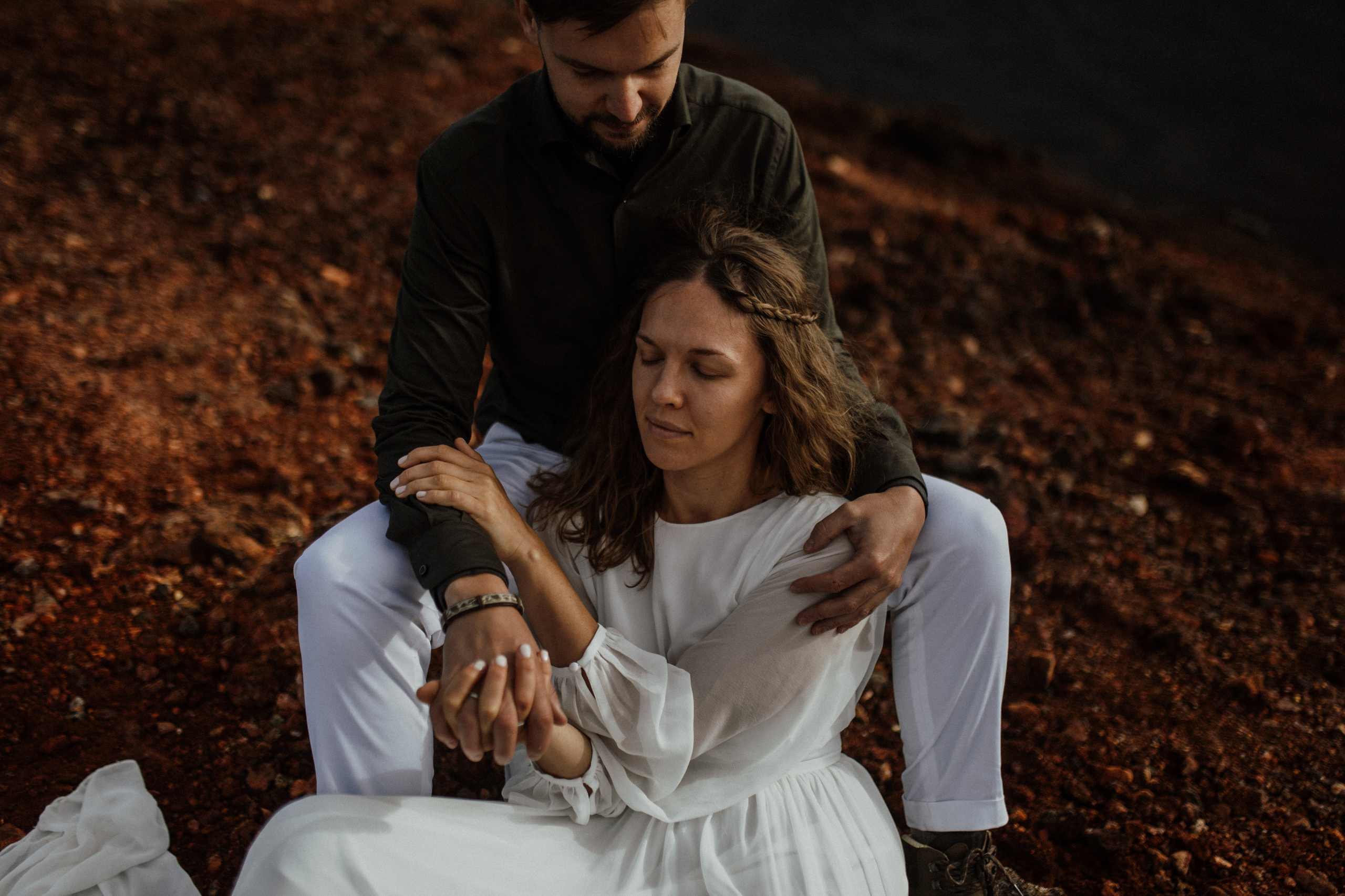 Толбачик. Свадебное фото и видео на Камчатке. Туристические маршруты