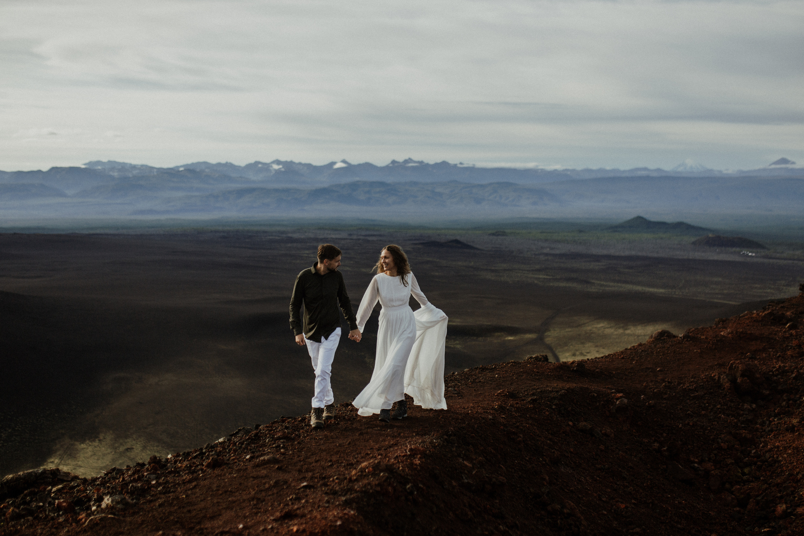 Толбачик. Свадебное фото и видео на Камчатке. Туристические маршруты