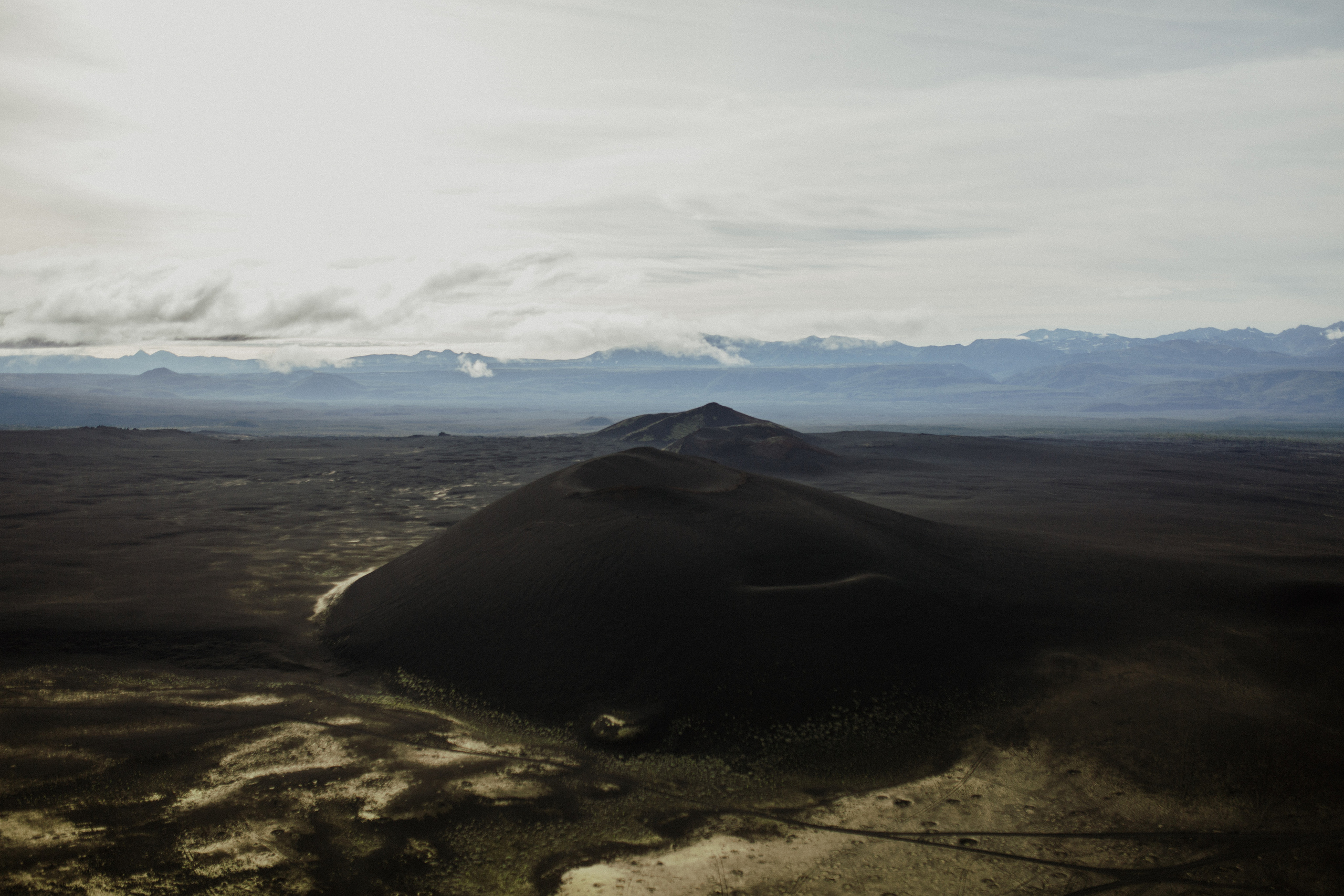 Толбачик. Свадебное фото и видео на Камчатке. Туристические маршруты
