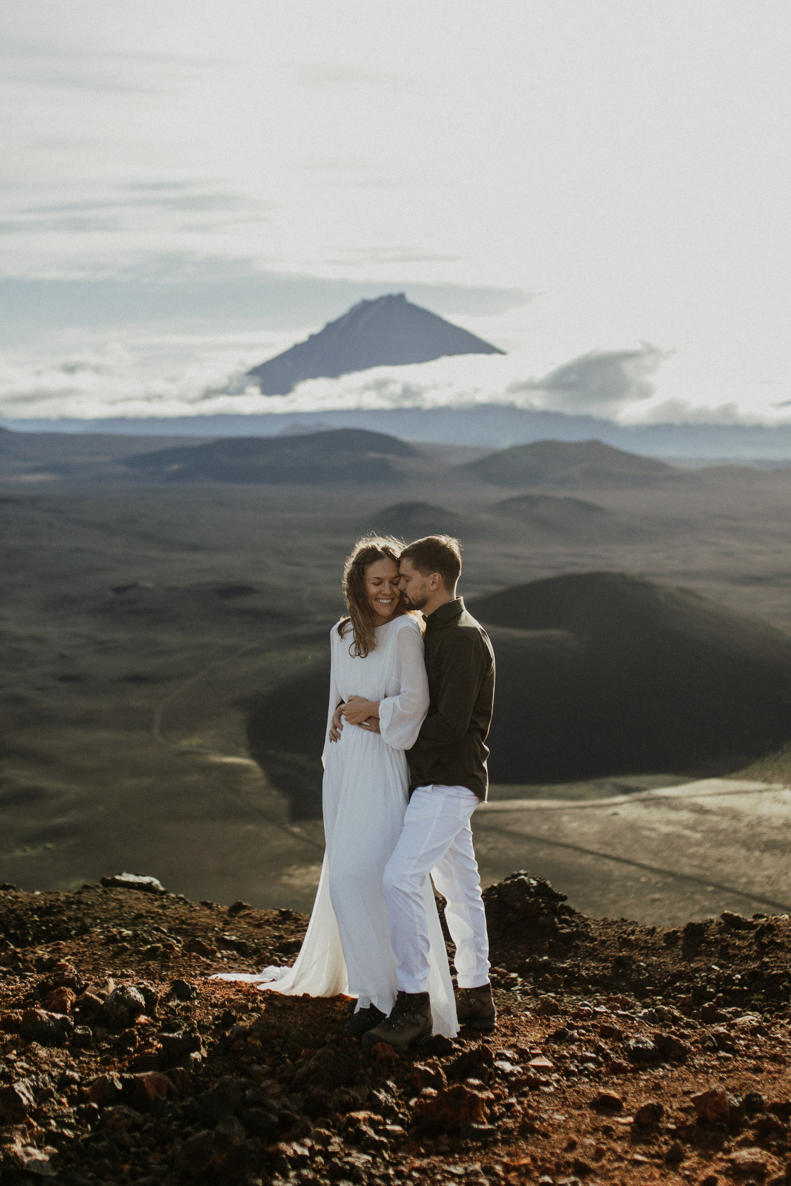 Толбачик. Свадебное фото и видео на Камчатке. Туристические маршруты