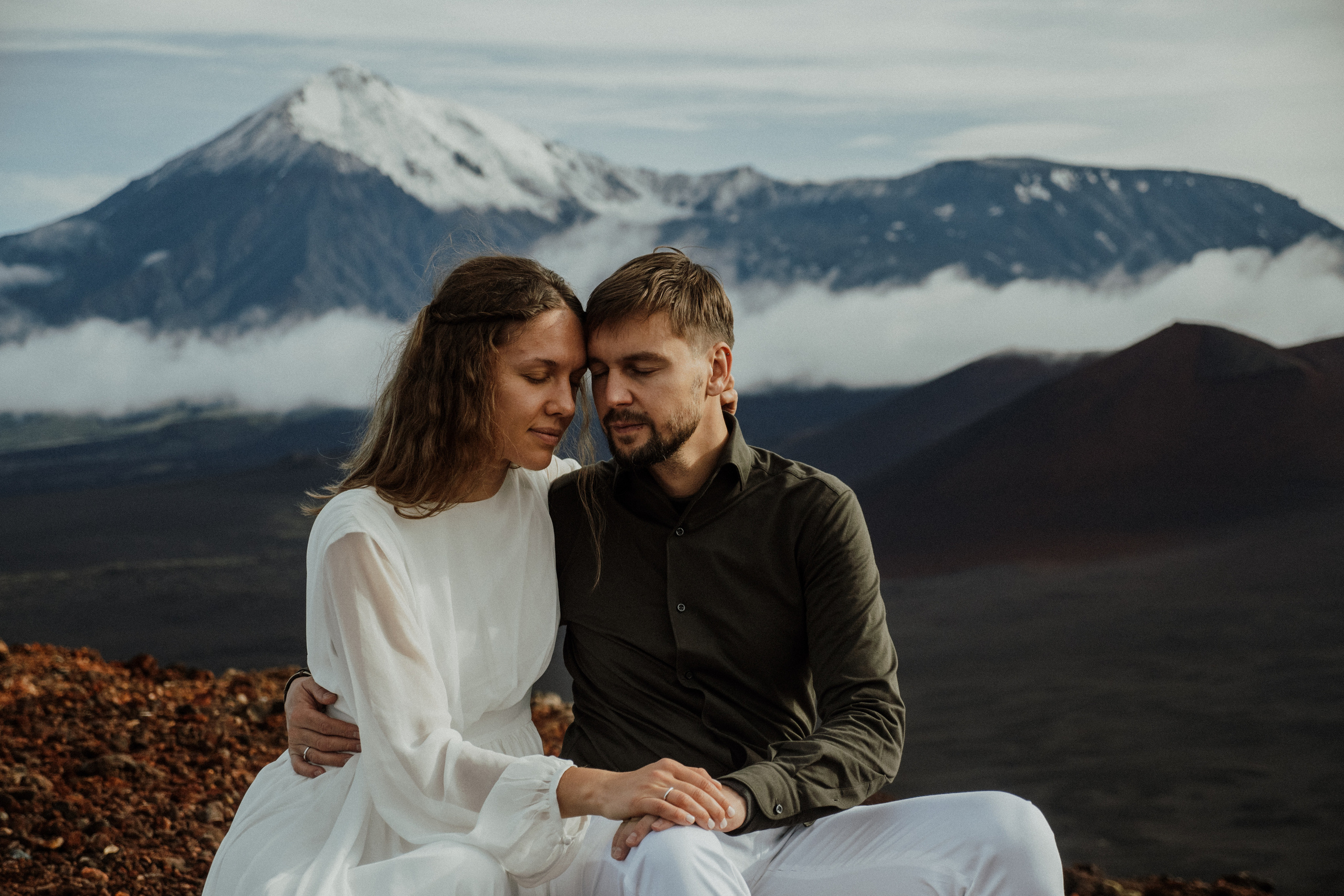 Толбачик. Свадебное фото и видео на Камчатке. Туристические маршруты