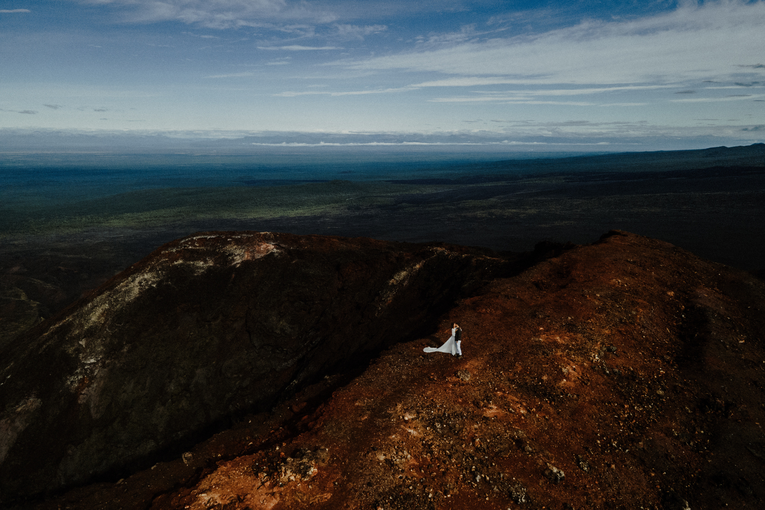 Толбачик. Свадебное фото и видео на Камчатке. Туристические маршруты
