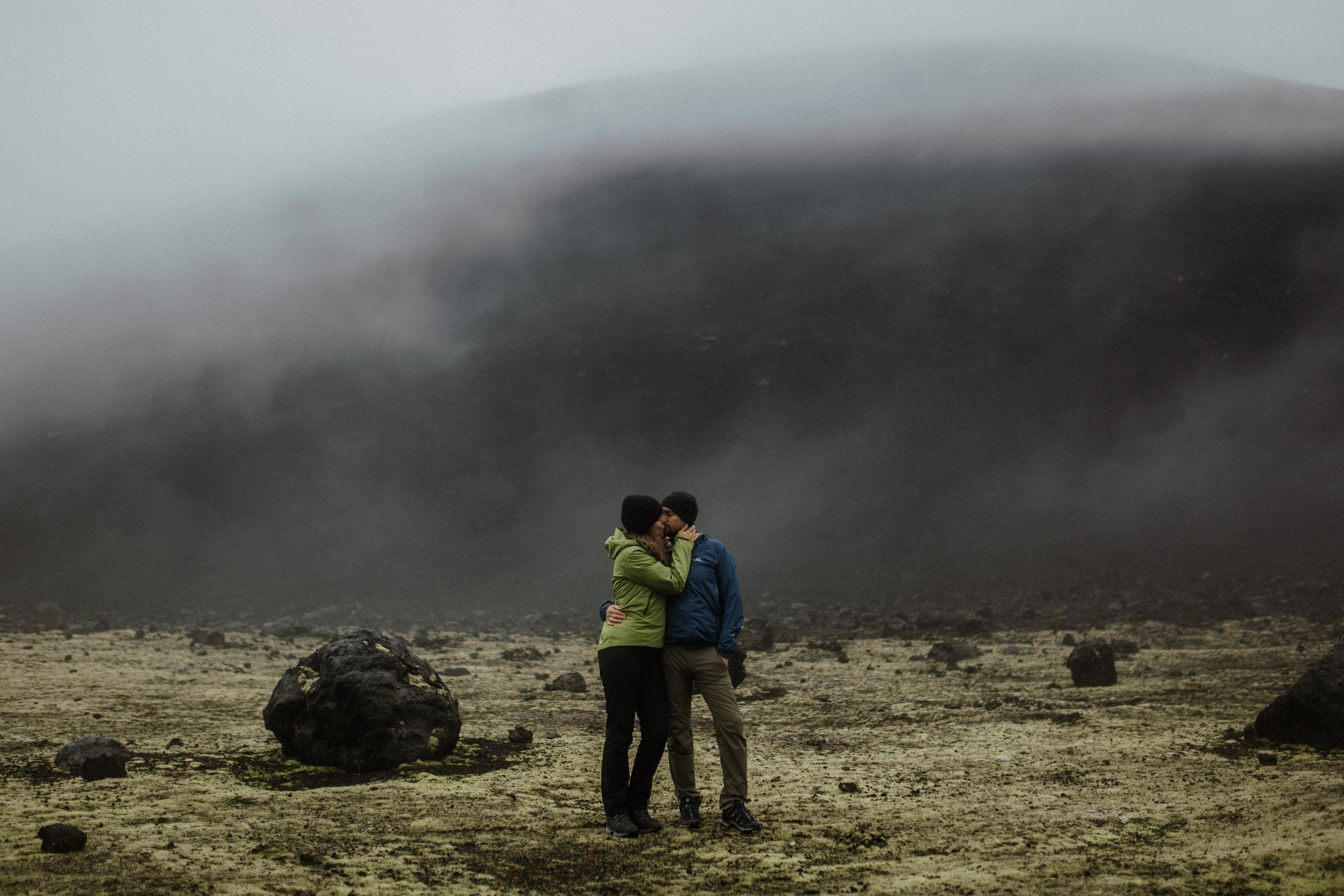 Толбачик. Свадебное фото и видео на Камчатке. Туристические маршруты