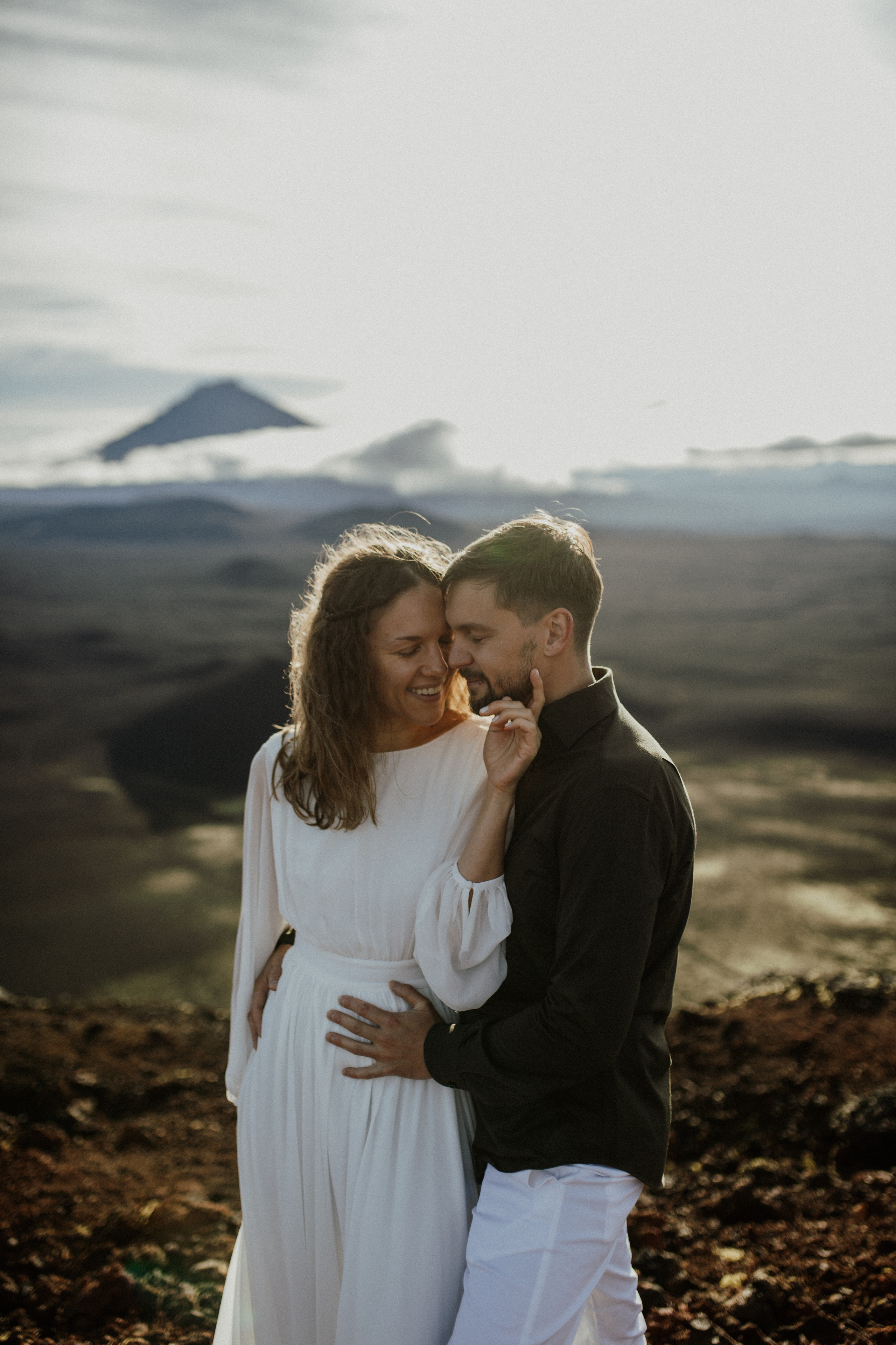 Толбачик. Свадебное фото и видео на Камчатке. Туристические маршруты