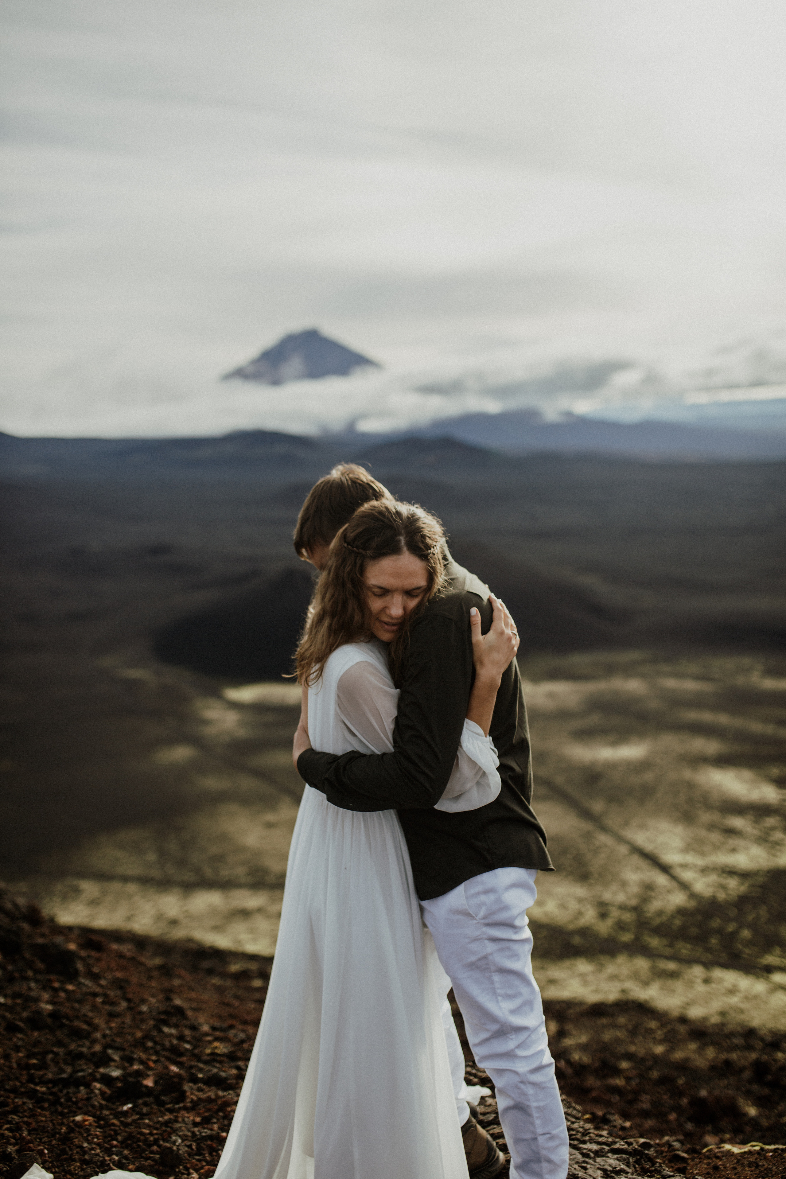 Толбачик. Свадебное фото и видео на Камчатке. Туристические маршруты