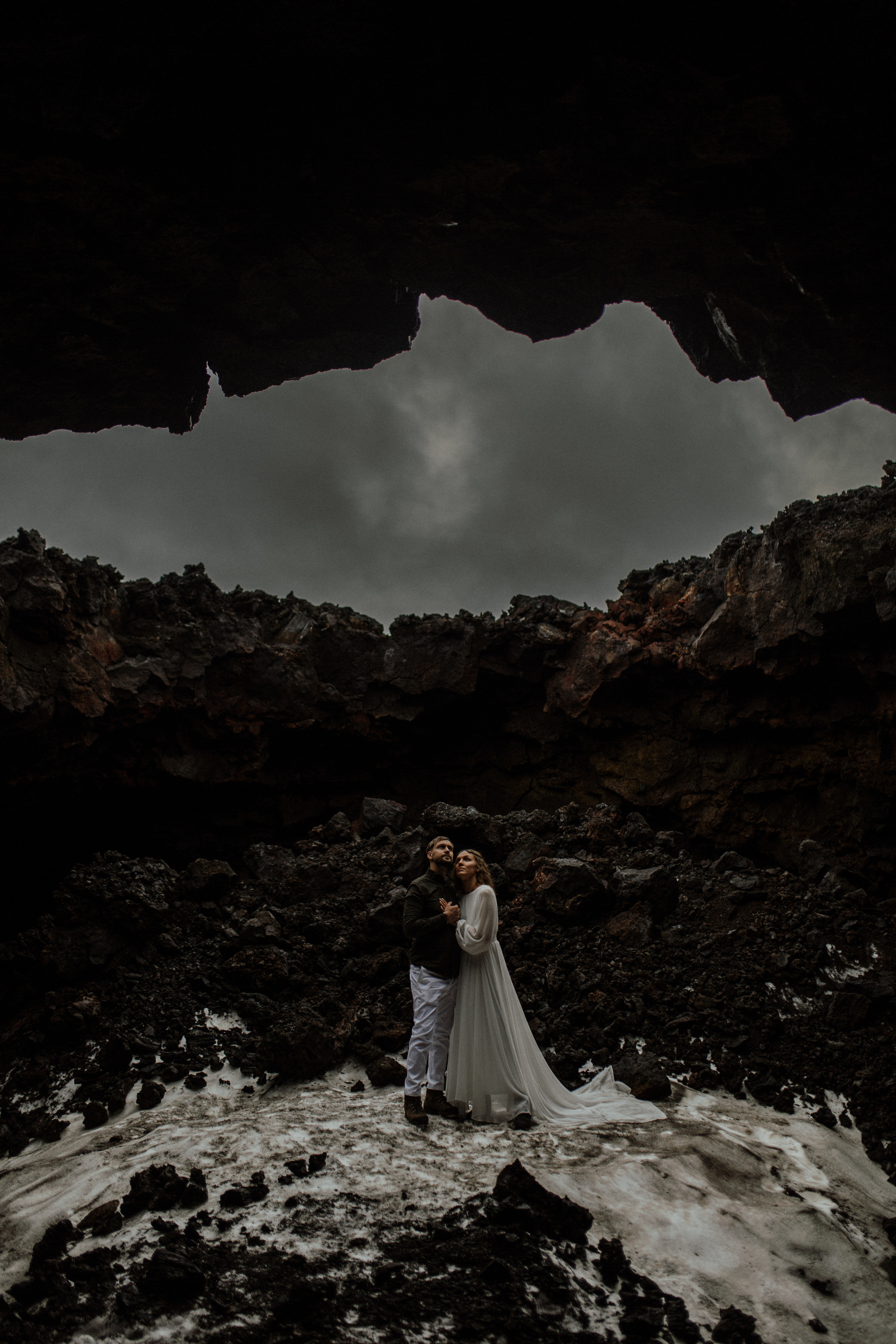 Толбачик. Свадебное фото и видео на Камчатке. Туристические маршруты