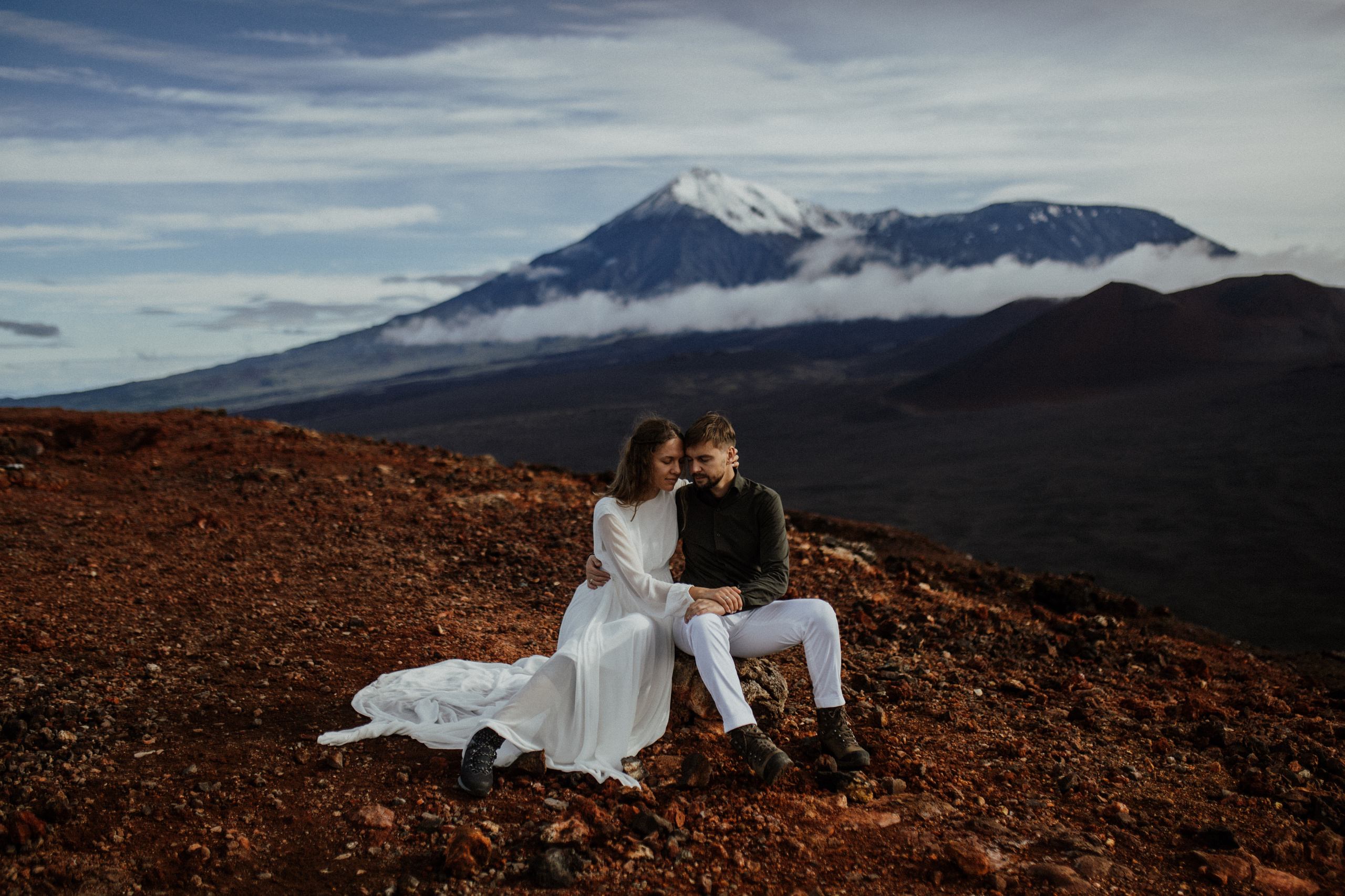 Толбачик. Свадебное фото и видео на Камчатке. Туристические маршруты