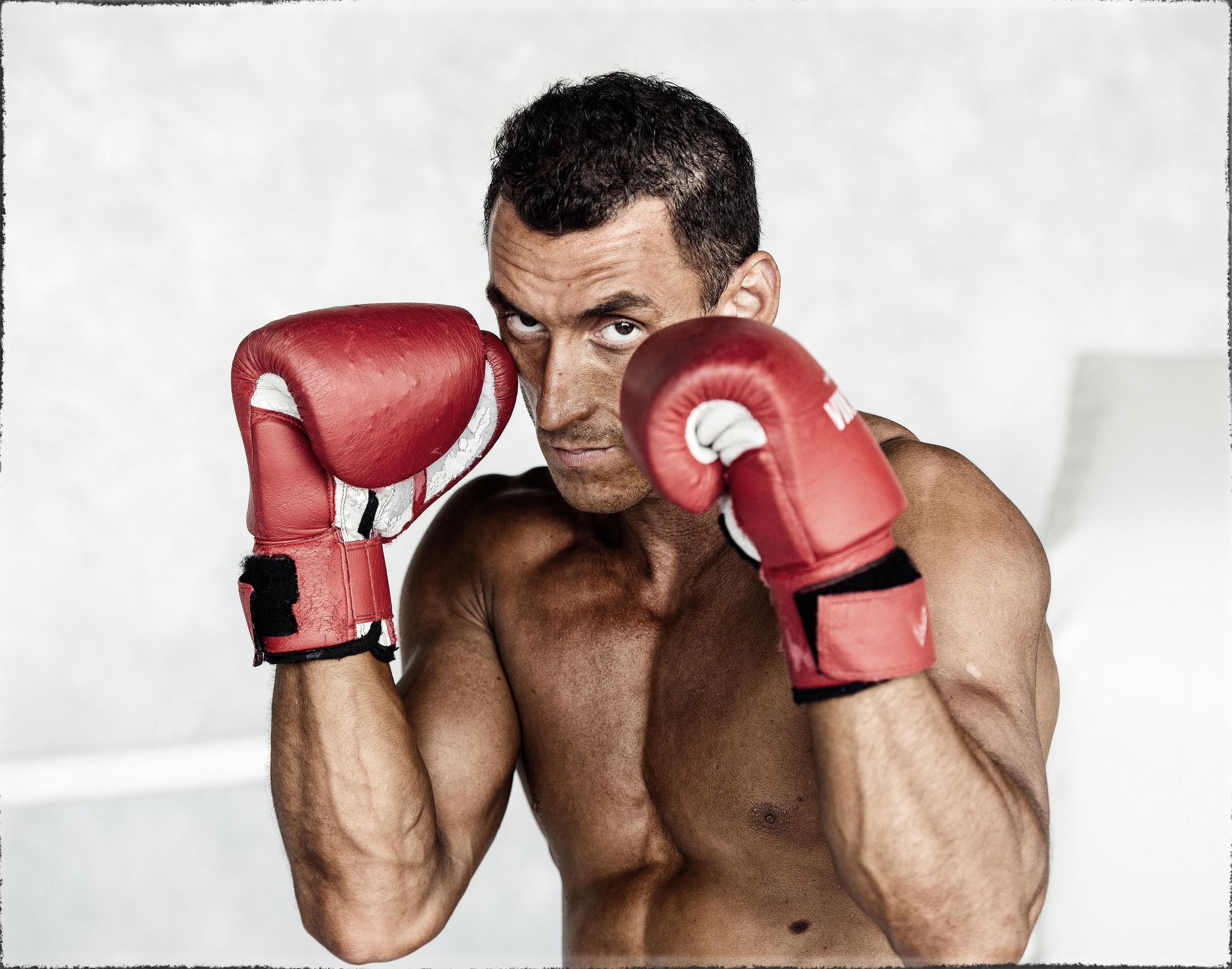 Шоумен и актер Руслан Январев. Главная