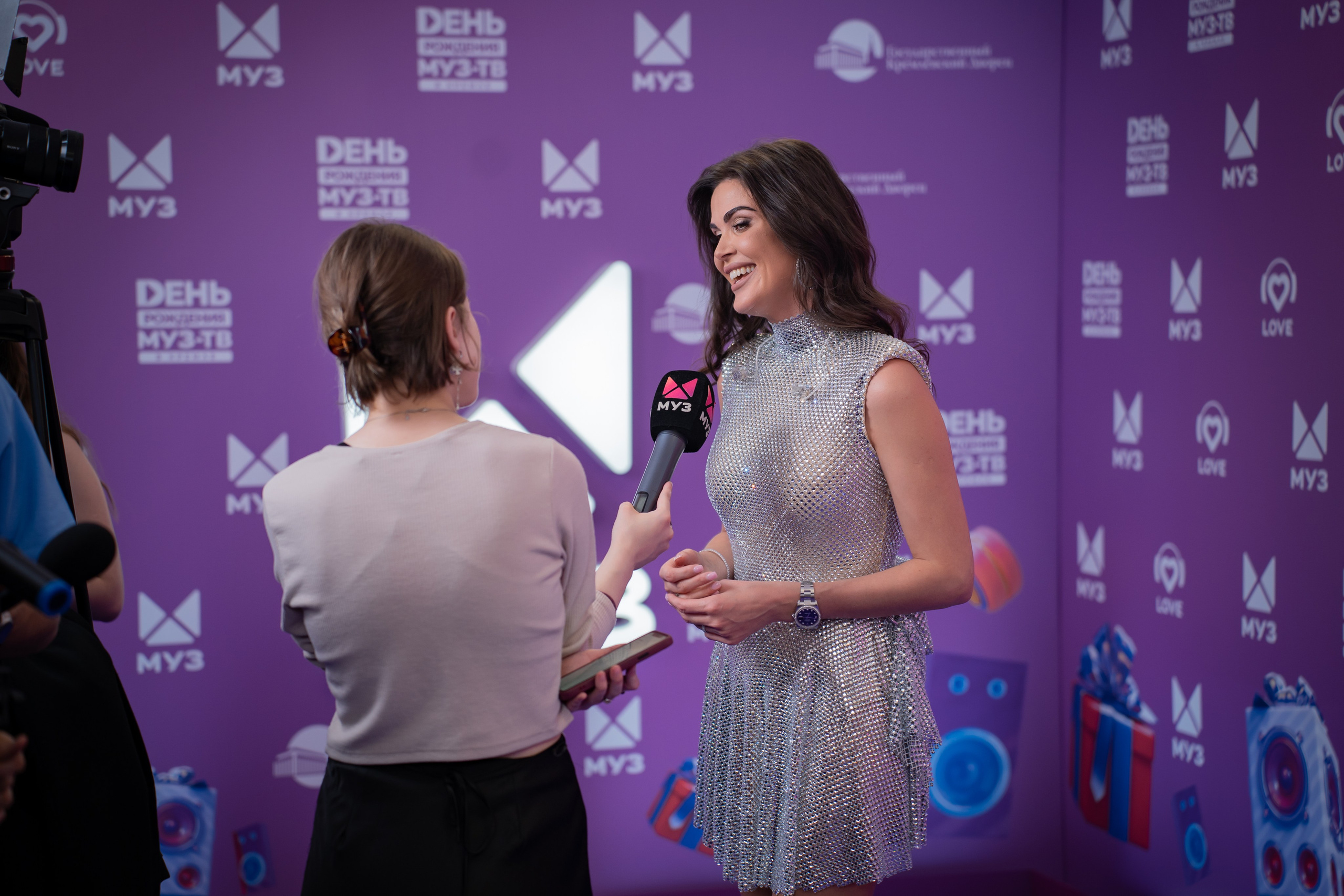 МУЗ ТВ Репортаж для певицы Ильвины. Фото / Видеосъемка в Москве