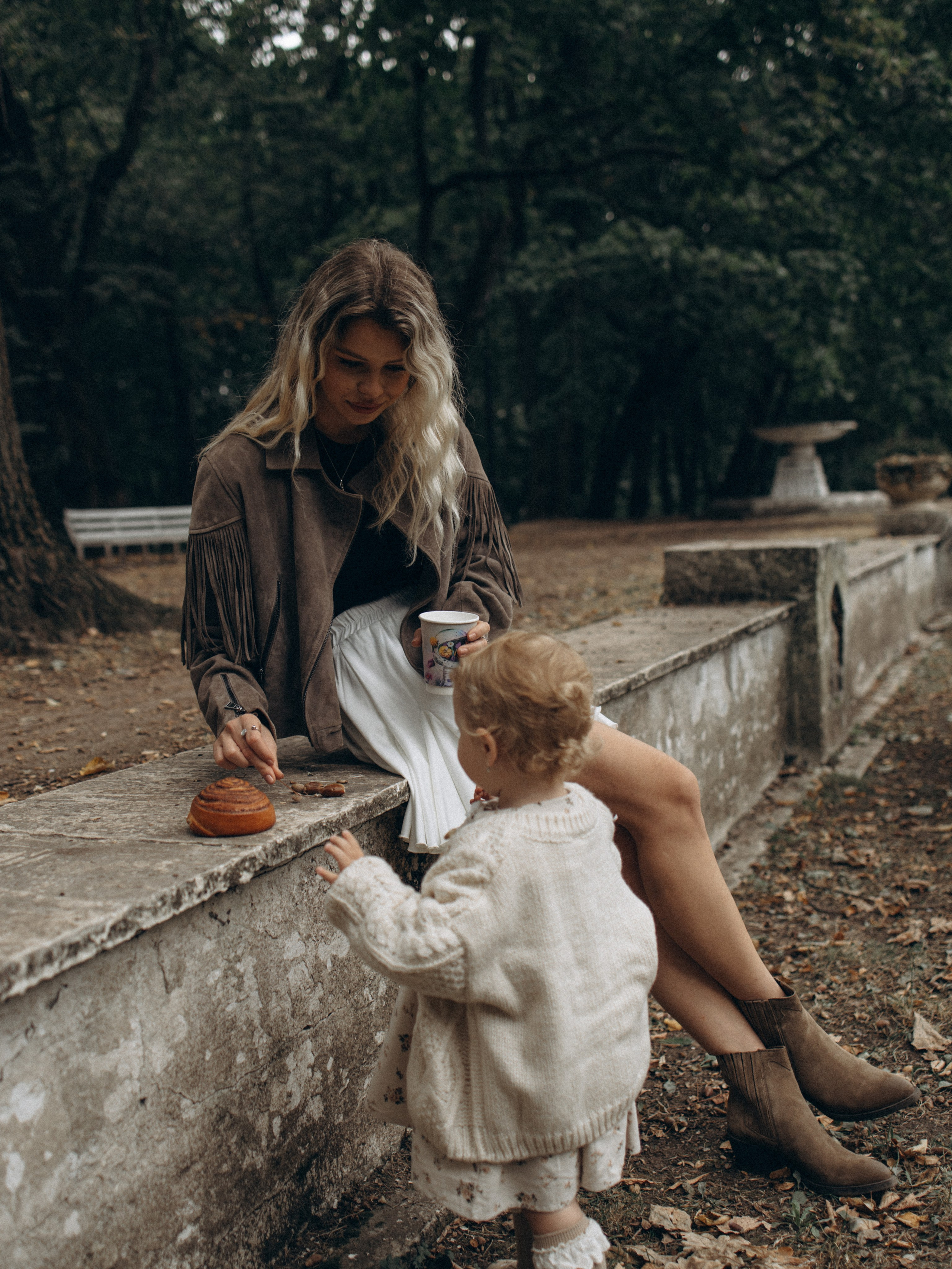 Осенняя история. Вика и Стеша. Фотограф Дарья Соколовская