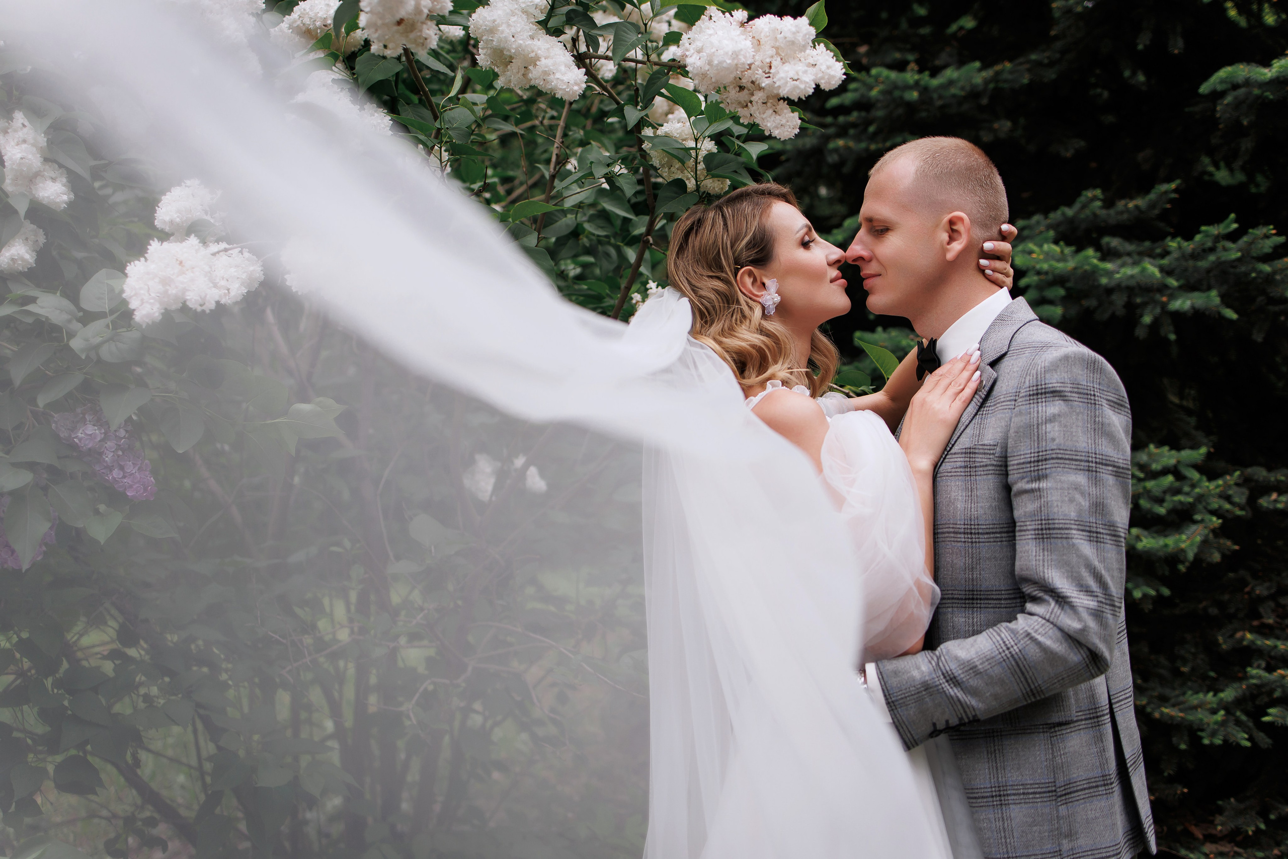 Яков и Валерия. Свадебный фотограф в Омске Яна Савина