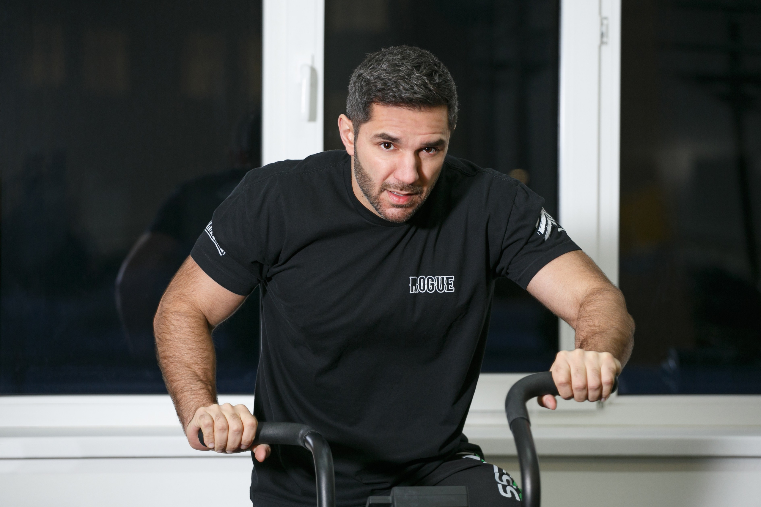 Спортивная фотосессия для bodybuildingillustrated.ru. Профессиональный фотограф в Санкт-Петербурге. Сергей Пушкин