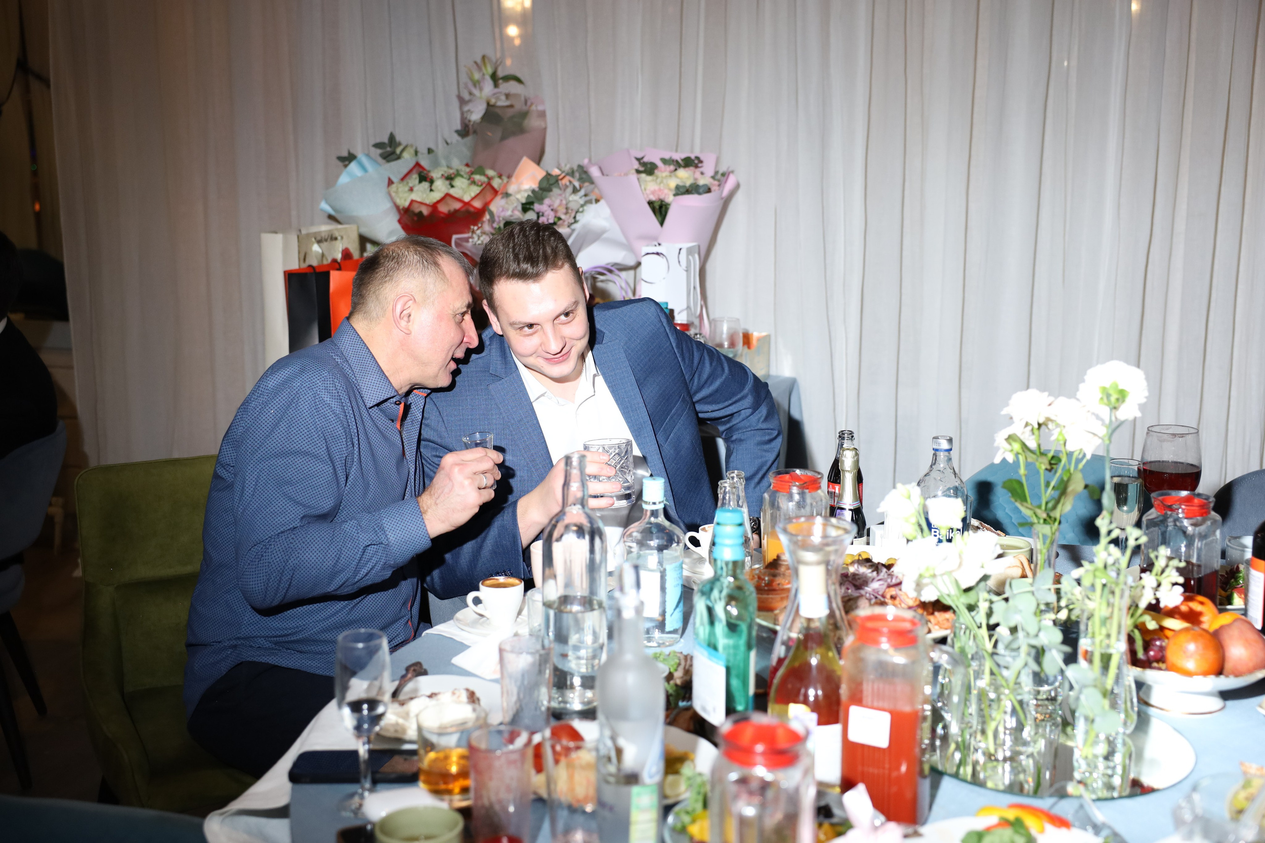 𝒜𝓇𝓉𝑒𝓂 & 𝐿𝓎𝓊𝓈𝓎𝒶 (𝓇𝑒𝓈𝓉𝒶𝓊𝓇𝒶𝓃𝓉). 𝑀𝑜𝓈𝒸𝑜𝓌. Свадебный фотограф в Санкт-Петербурге