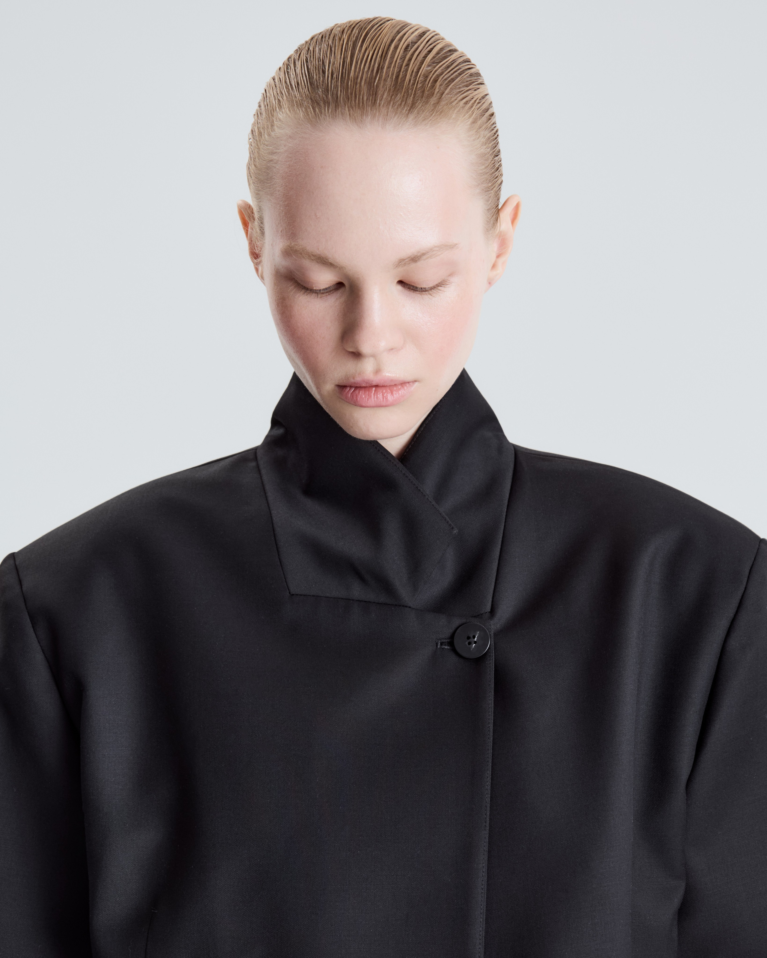 Room513. Фотограф и видеограф для брендов в Москве