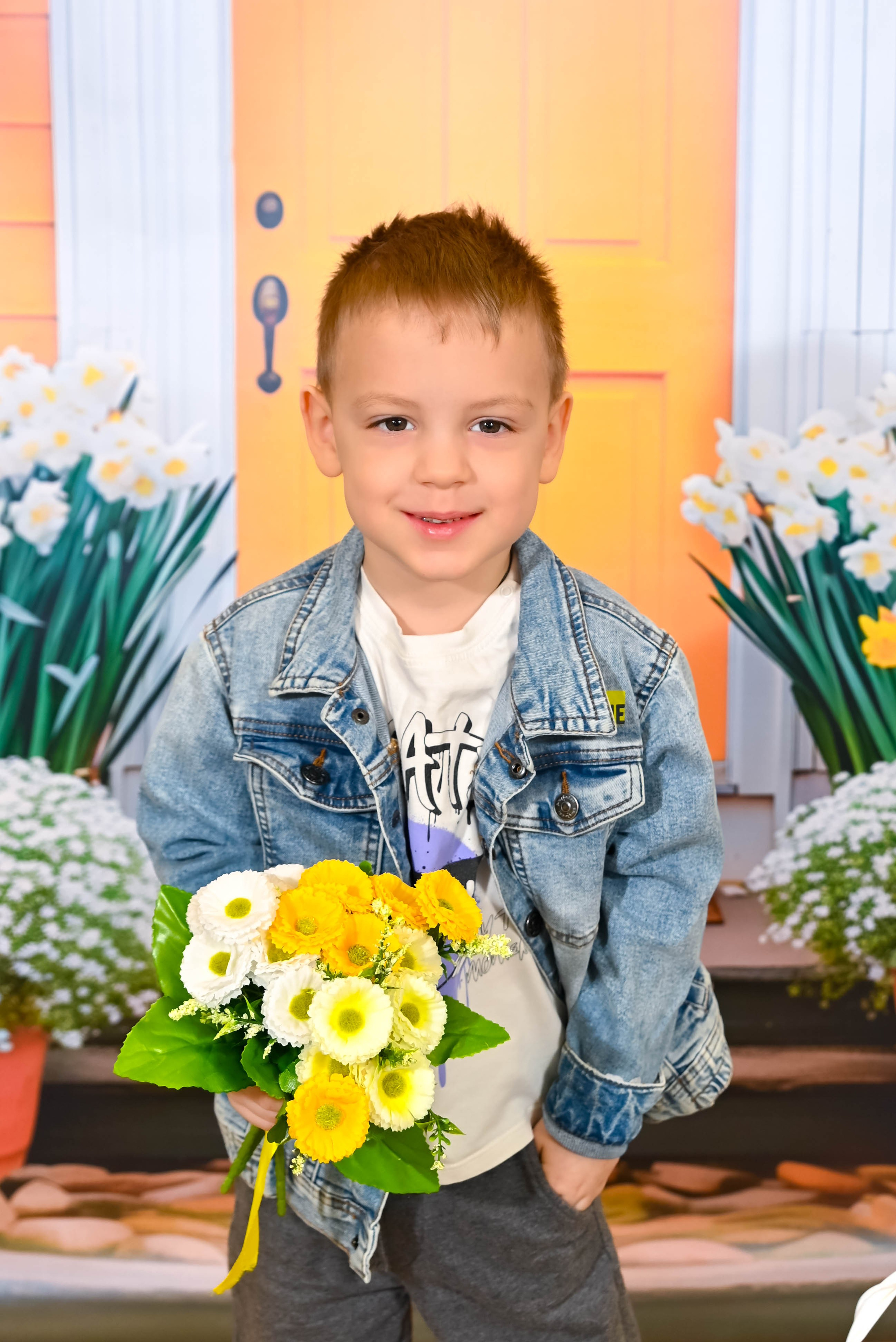 Весеннее настроение. Выпускные альбомы для детских садов Санкт-Петербург