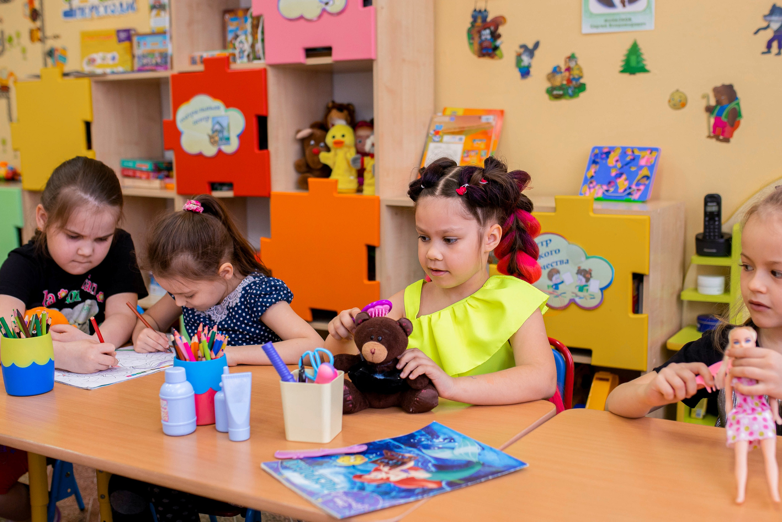 Выпускница Милена с группой. Семейный и детский фотограф город Тында Дарья