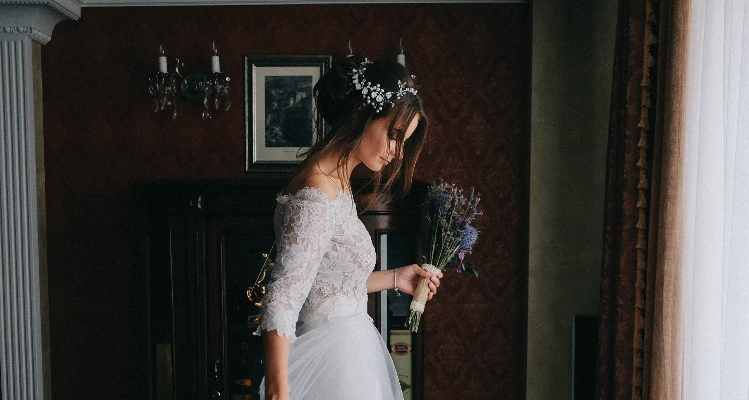 Невеста в номере отеля RIVER PARK Обь HOTEL в Новосибирске