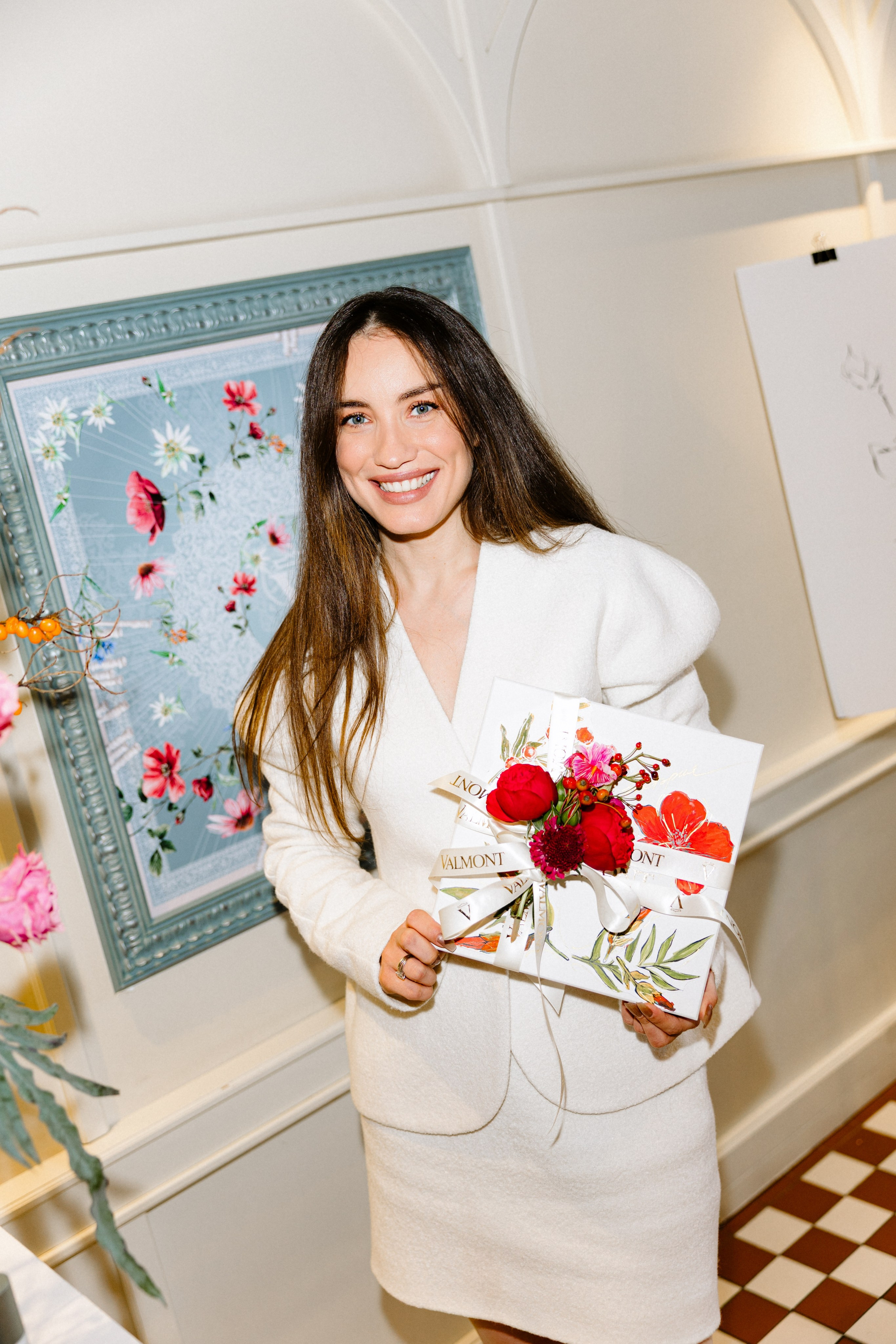 For VALMONT. Костя Жуков — фотограф в Москве