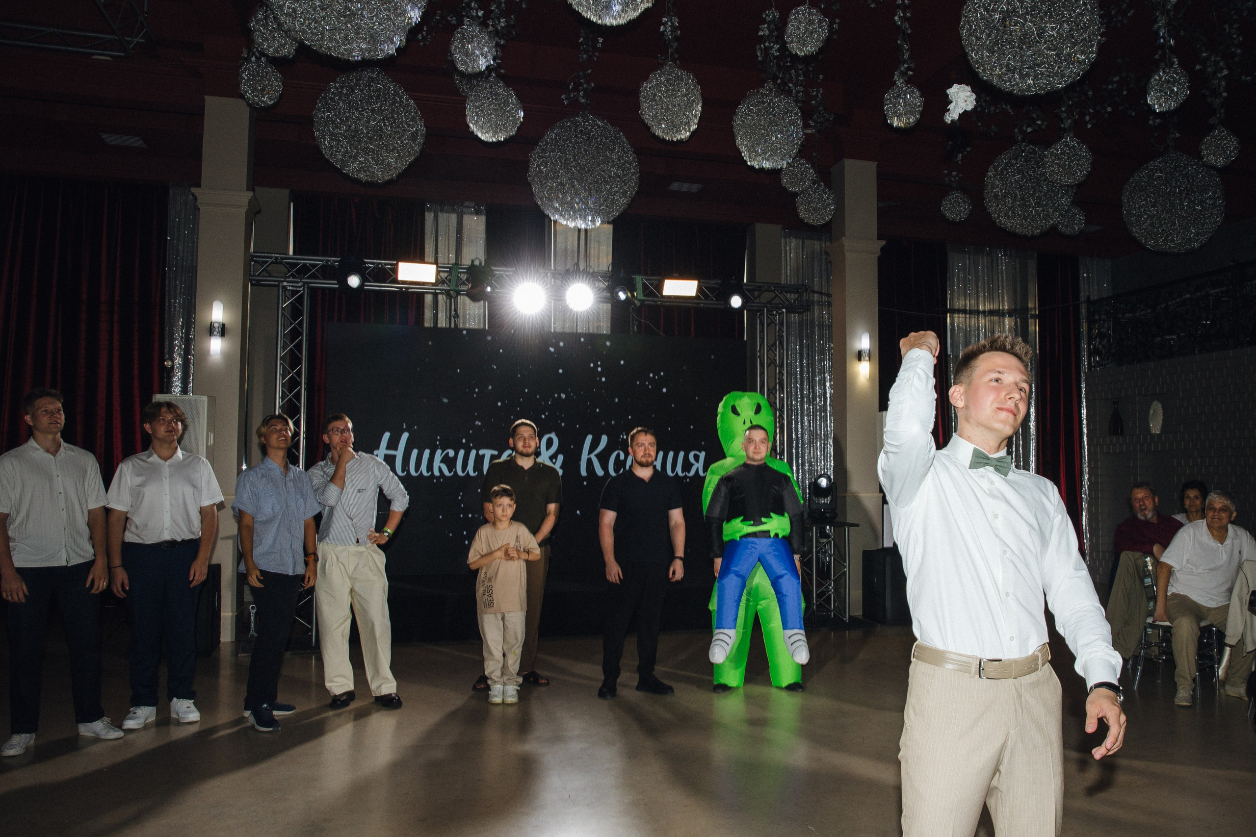 Банкет (Ксения & Никита). Свадебные фотографы в г. Сургут Маркова Наталья и Замахина Елена