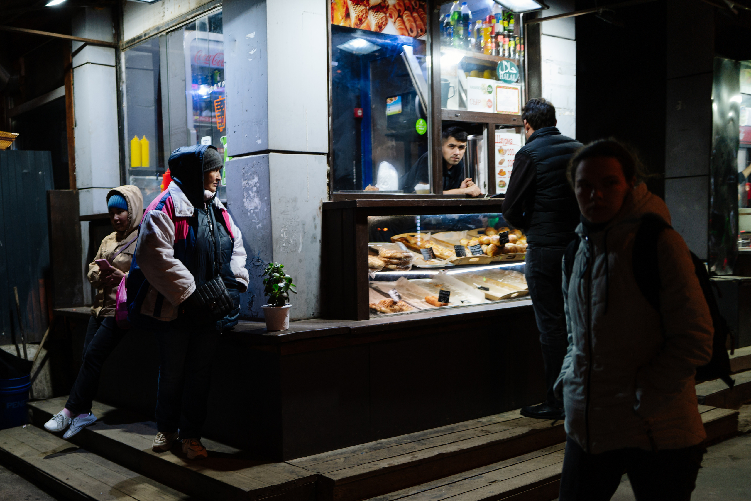 STRANGERS. Репортажный и клубный фотограф Москва