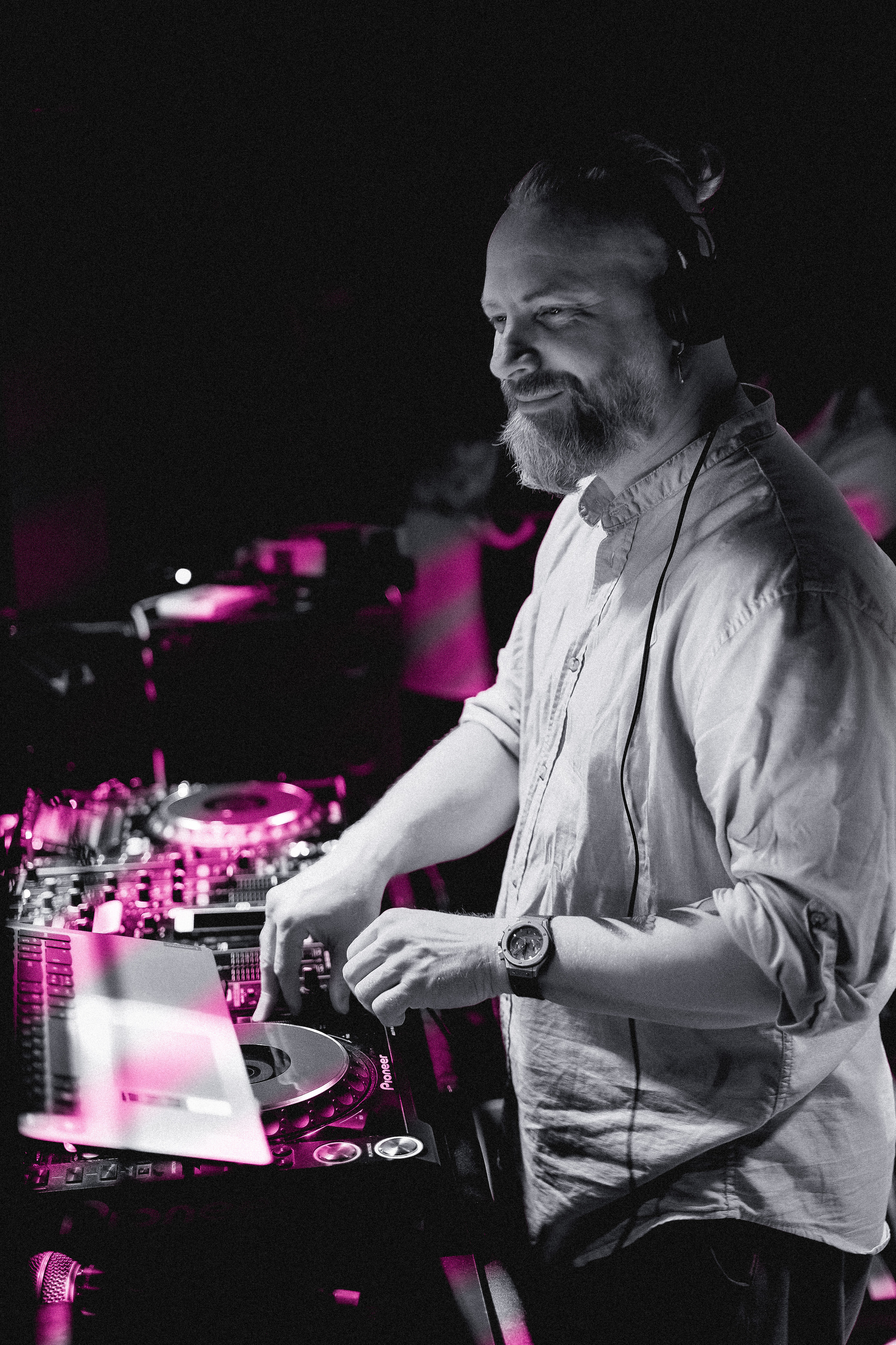 DUKE. Репортажный и клубный фотограф Москва