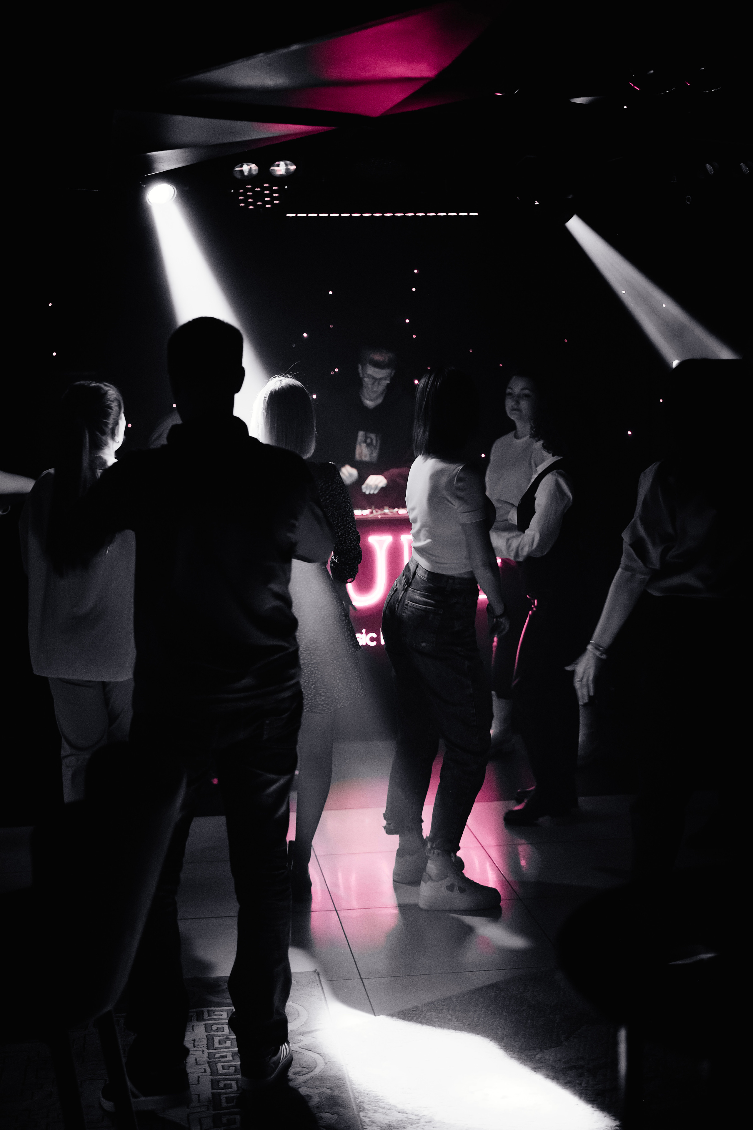 DUKE. Репортажный и клубный фотограф Москва