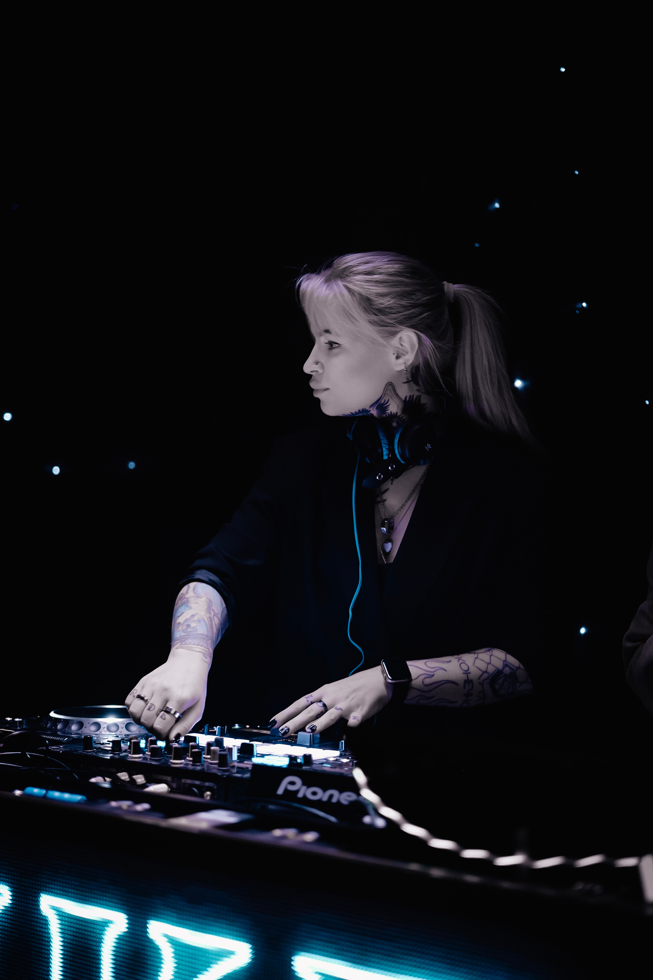 DUKE. Репортажный и клубный фотограф Москва