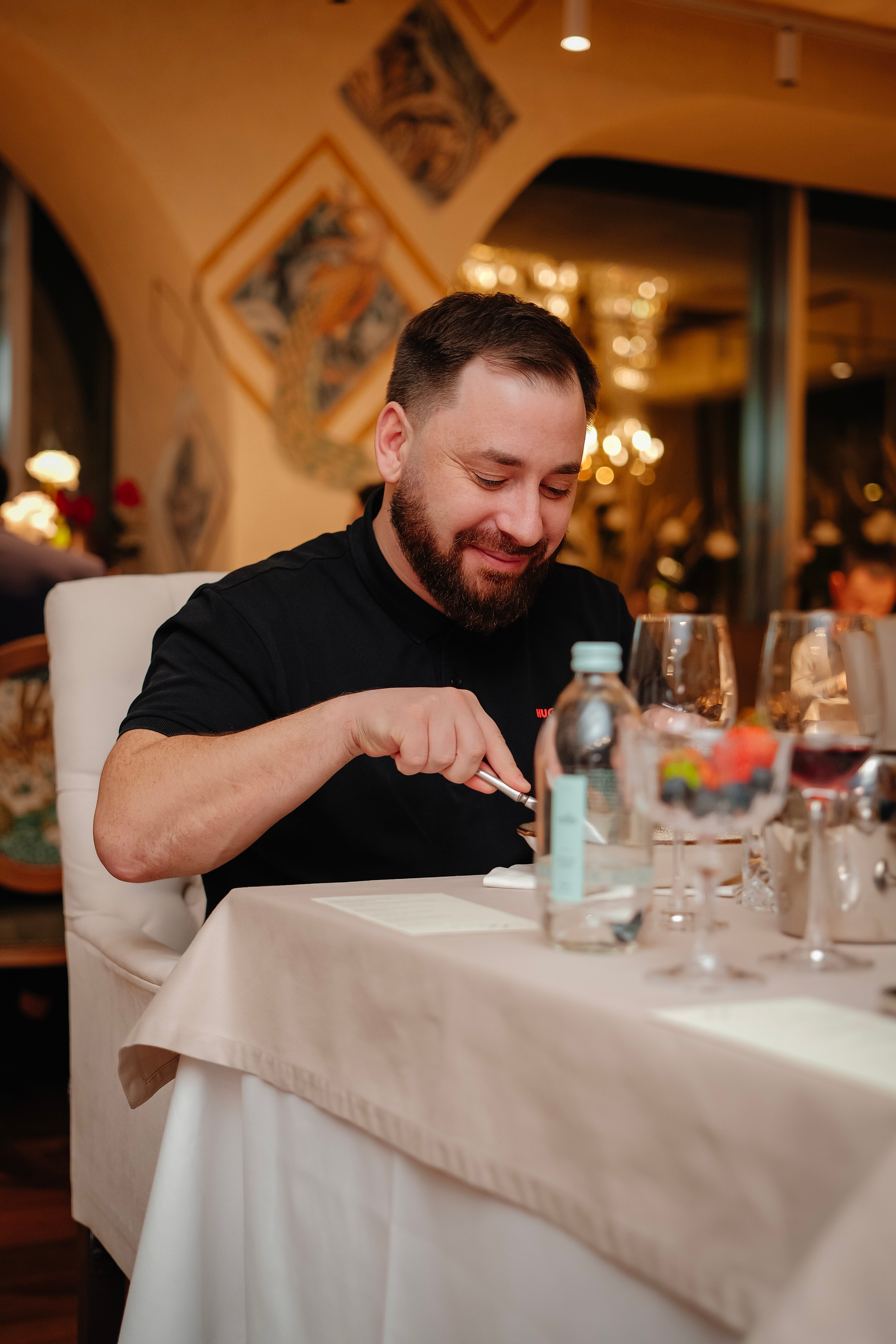 Дегустация вин в ресторане «Сварог». Репортажный и клубный фотограф Москва