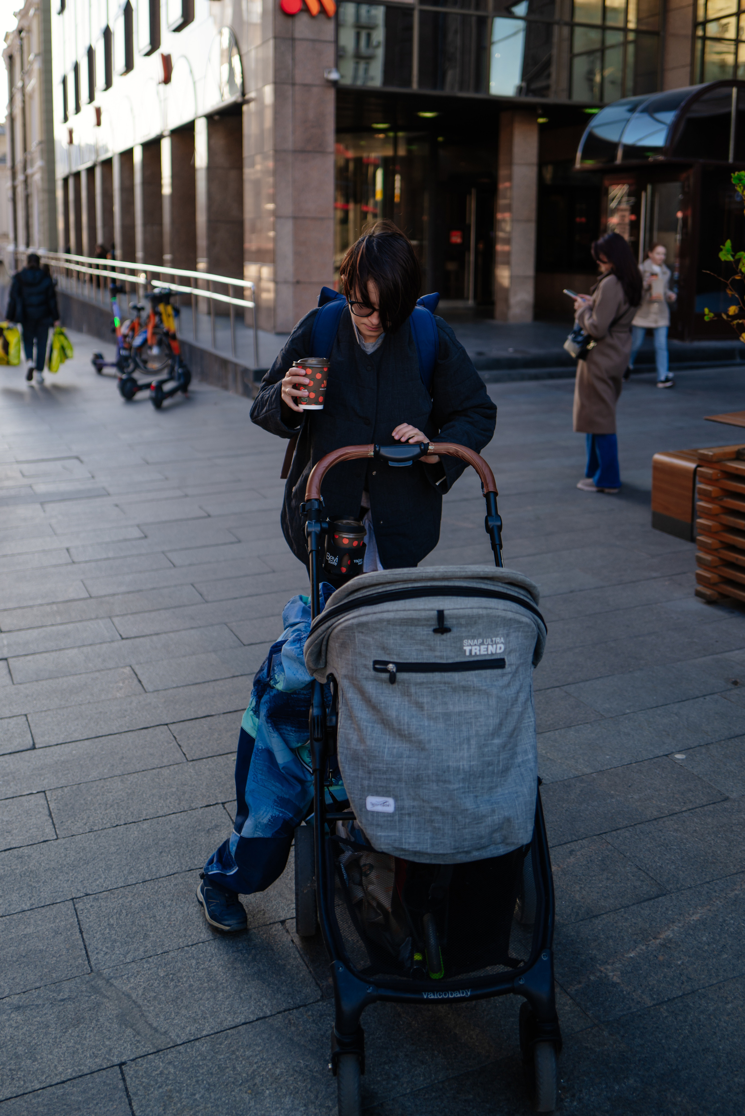 STRANGERS. Репортажный и клубный фотограф Москва