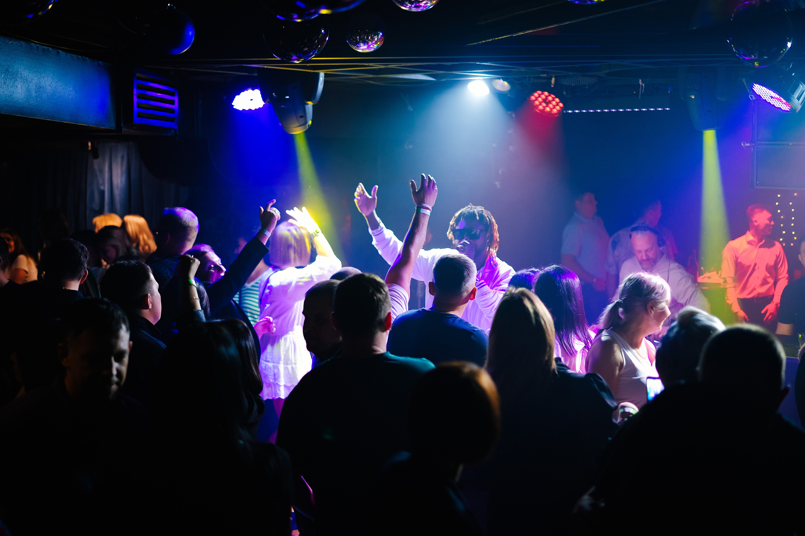 DUKE. Репортажный и клубный фотограф Москва