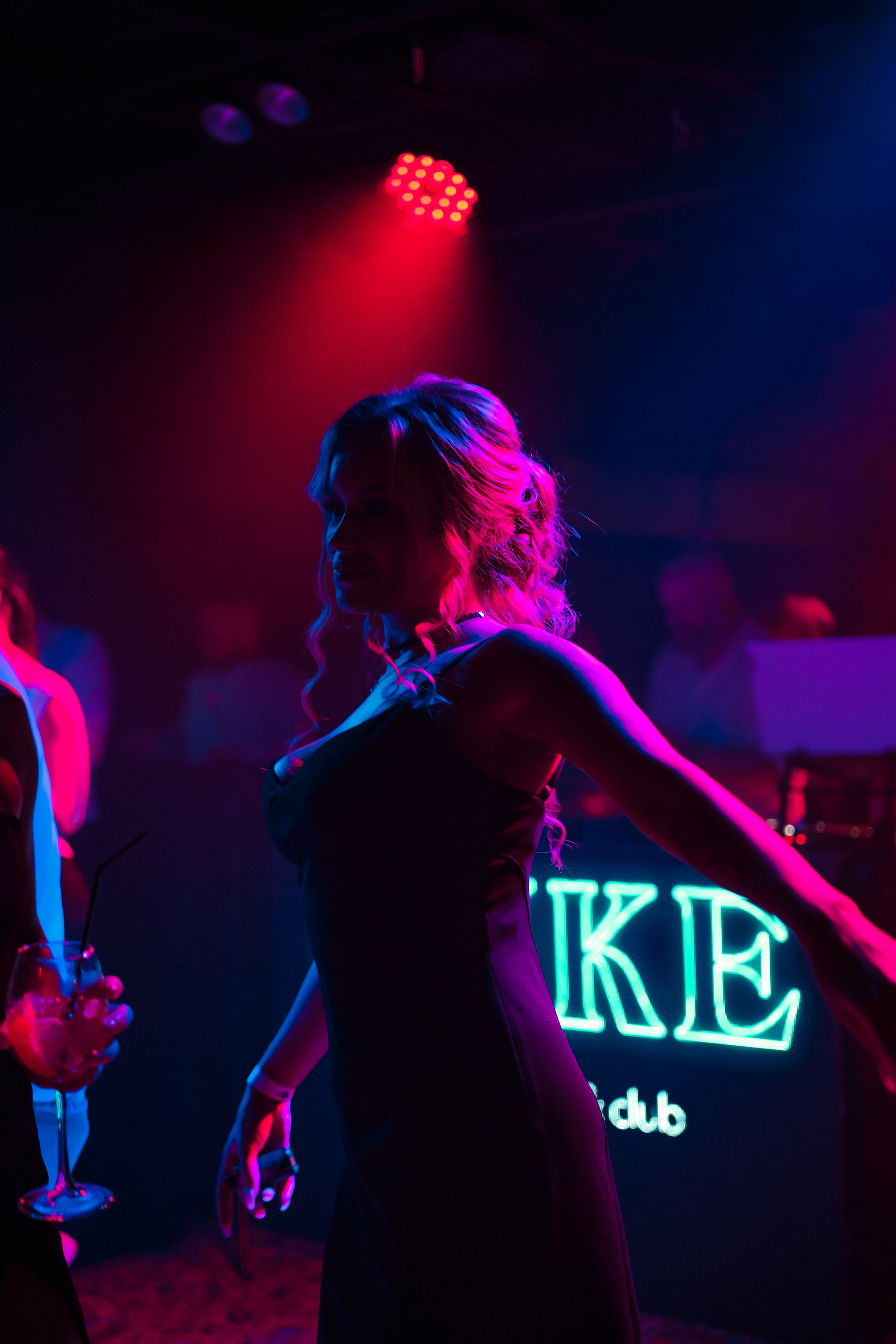 DUKE. Репортажный и клубный фотограф Москва