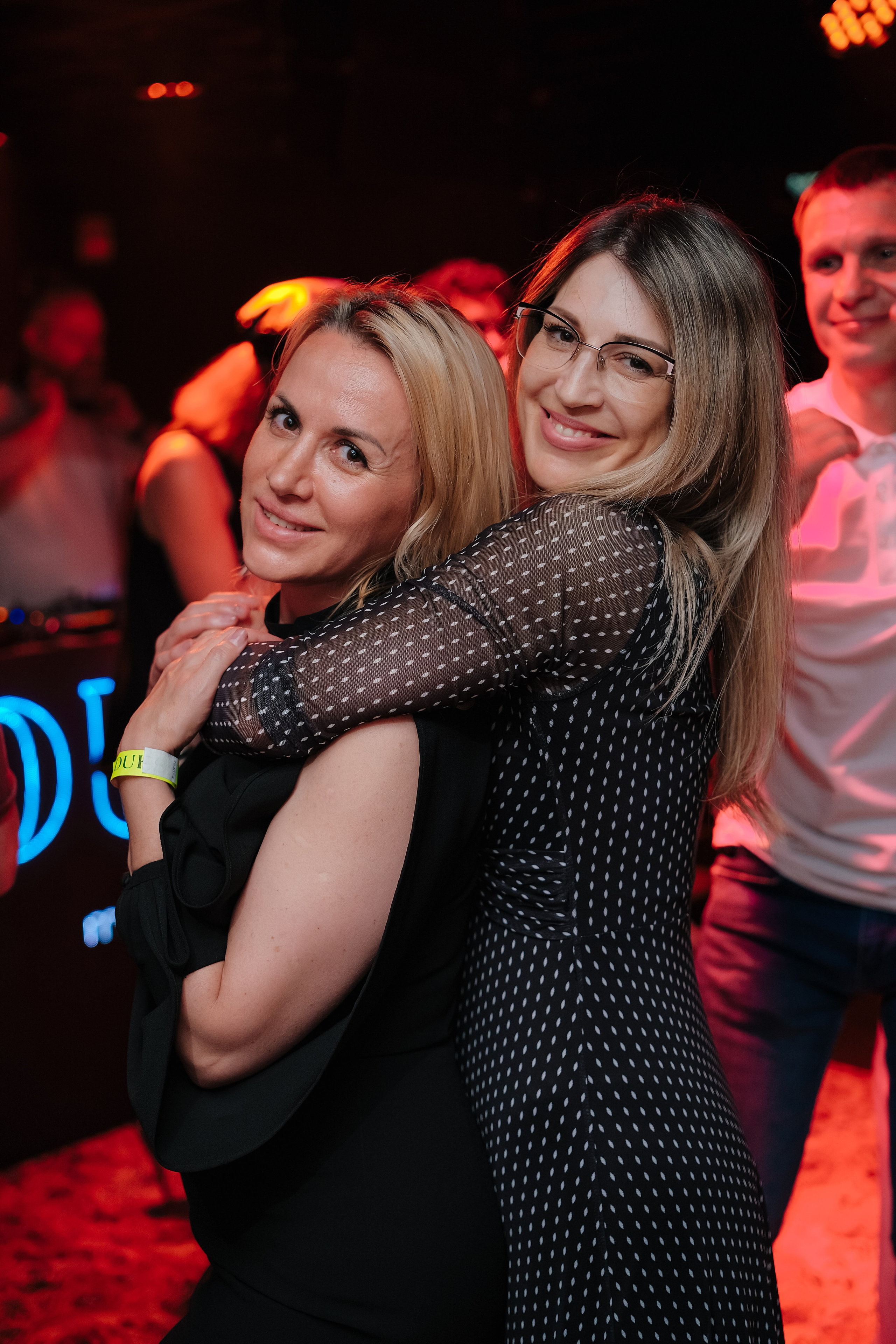 DUKE. Репортажный и клубный фотограф Москва