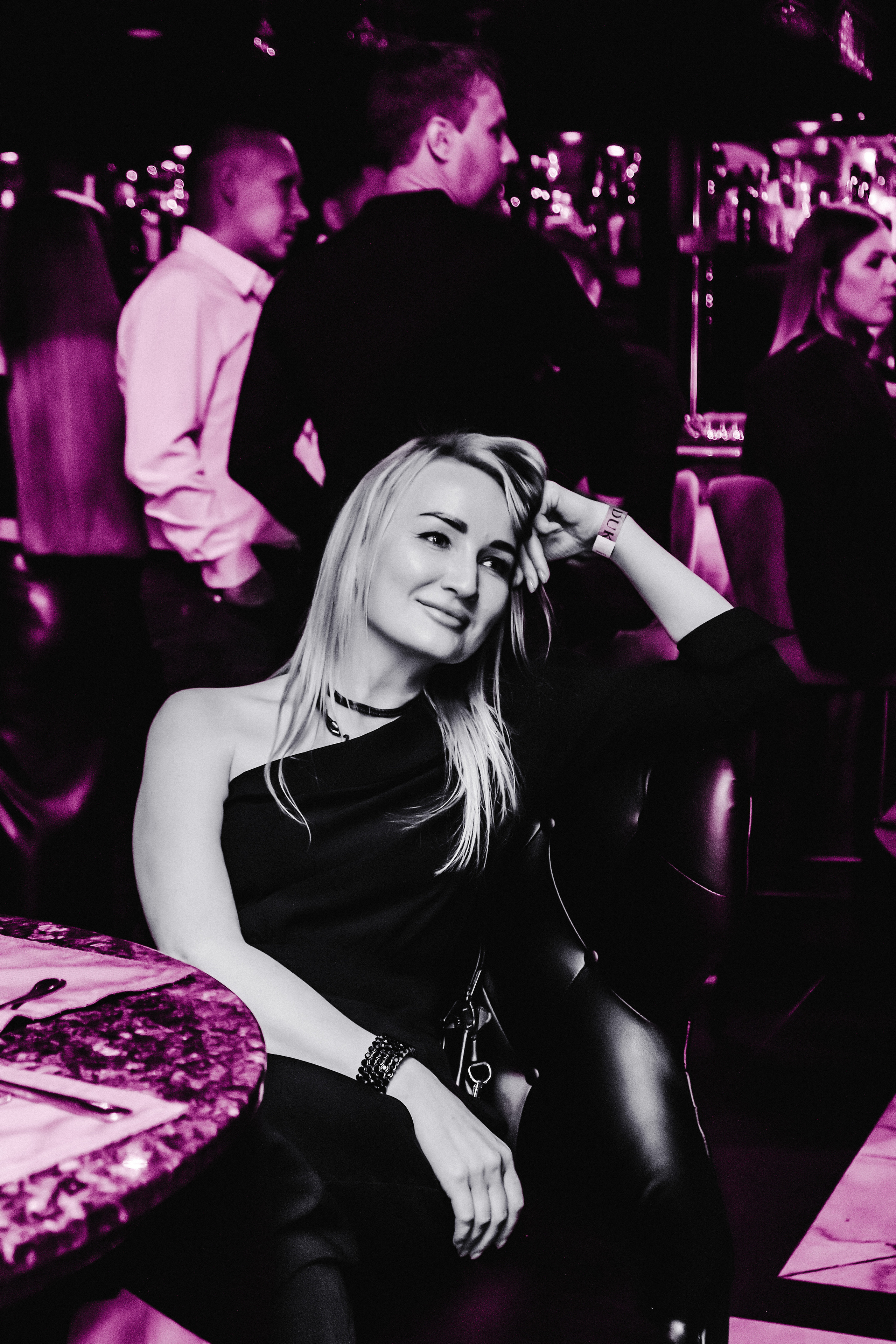 DUKE. Репортажный и клубный фотограф Москва