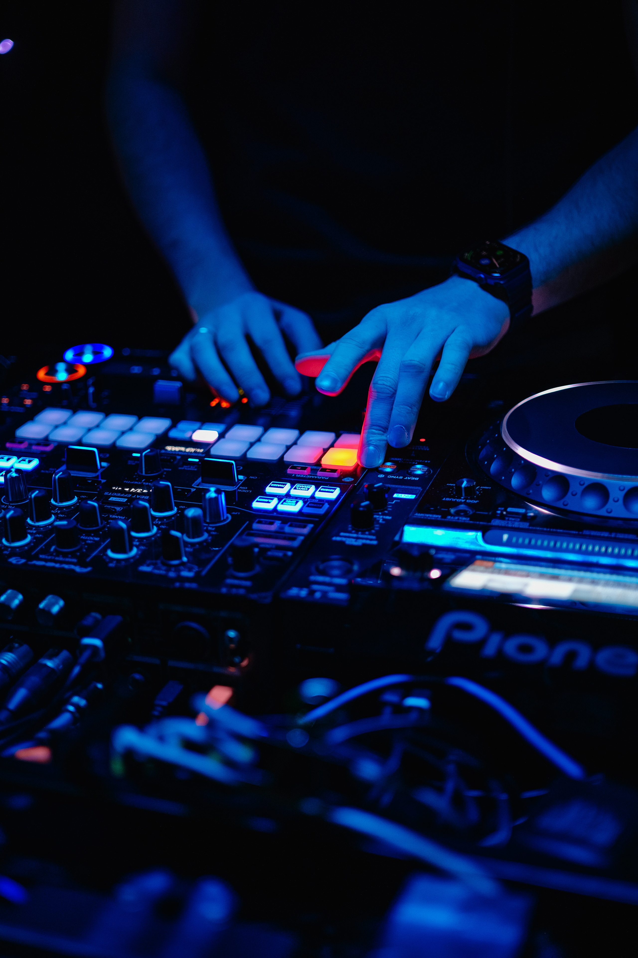 DUKE. Репортажный и клубный фотограф Москва