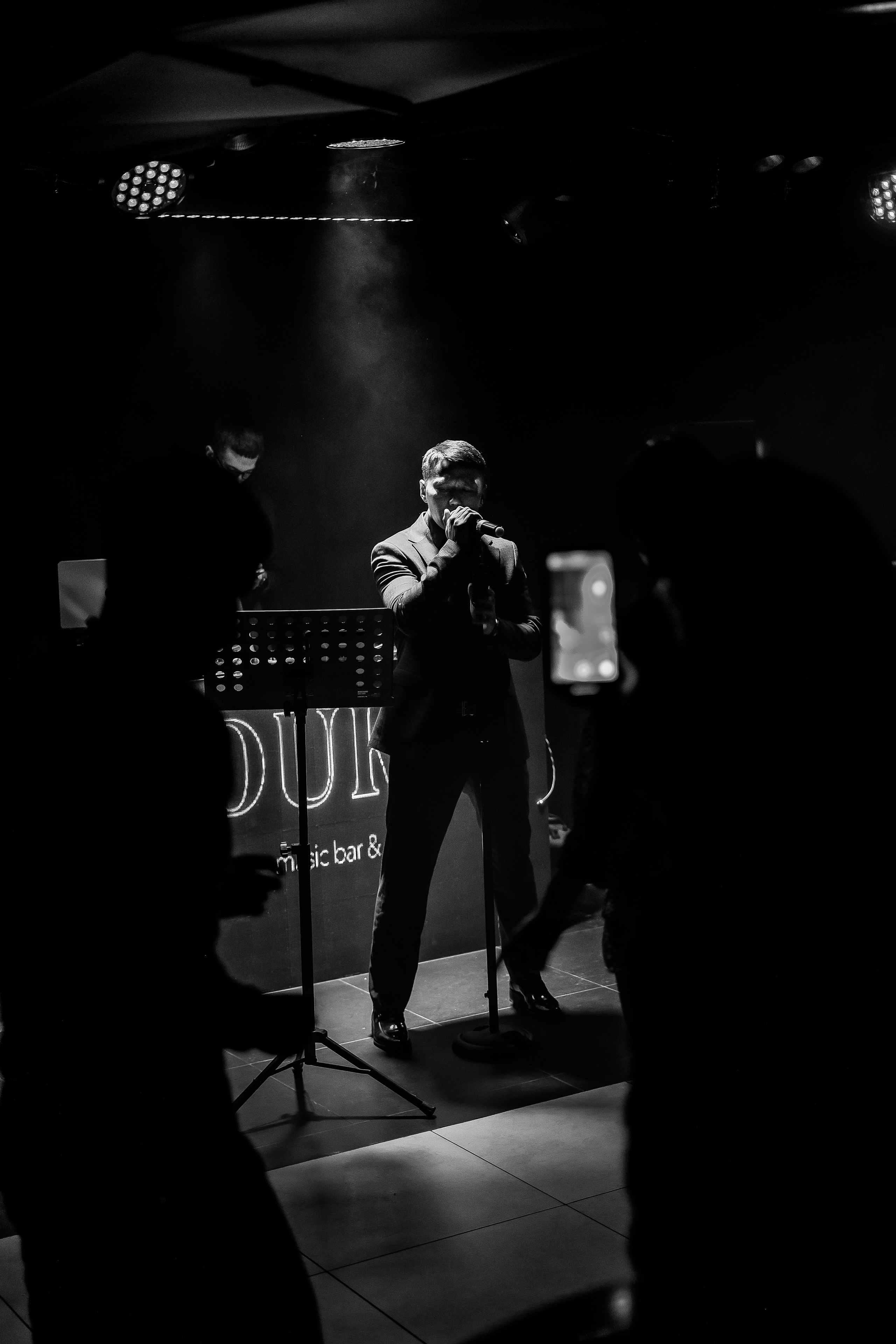 DUKE. Репортажный и клубный фотограф Москва