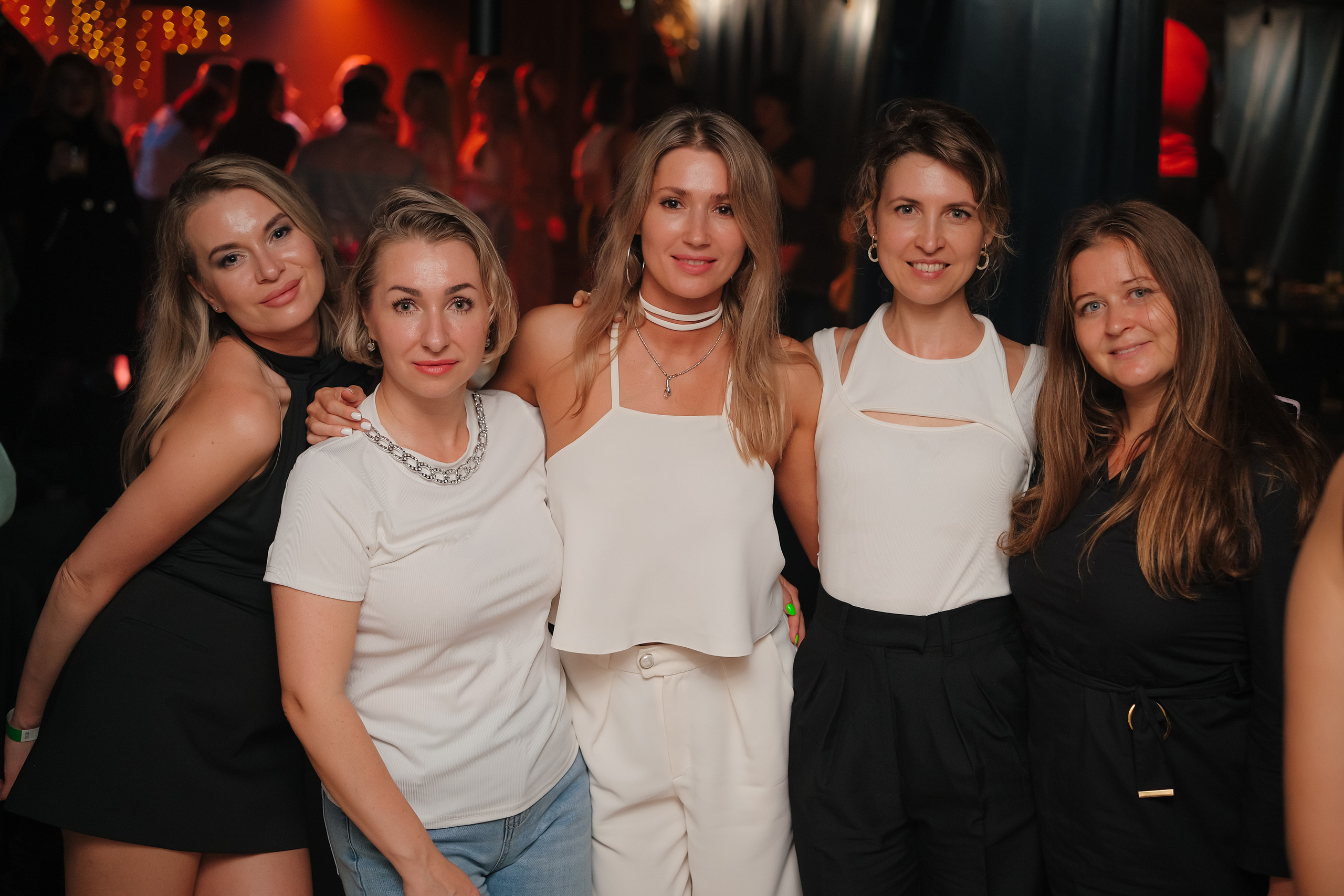 DUKE. Репортажный и клубный фотограф Москва